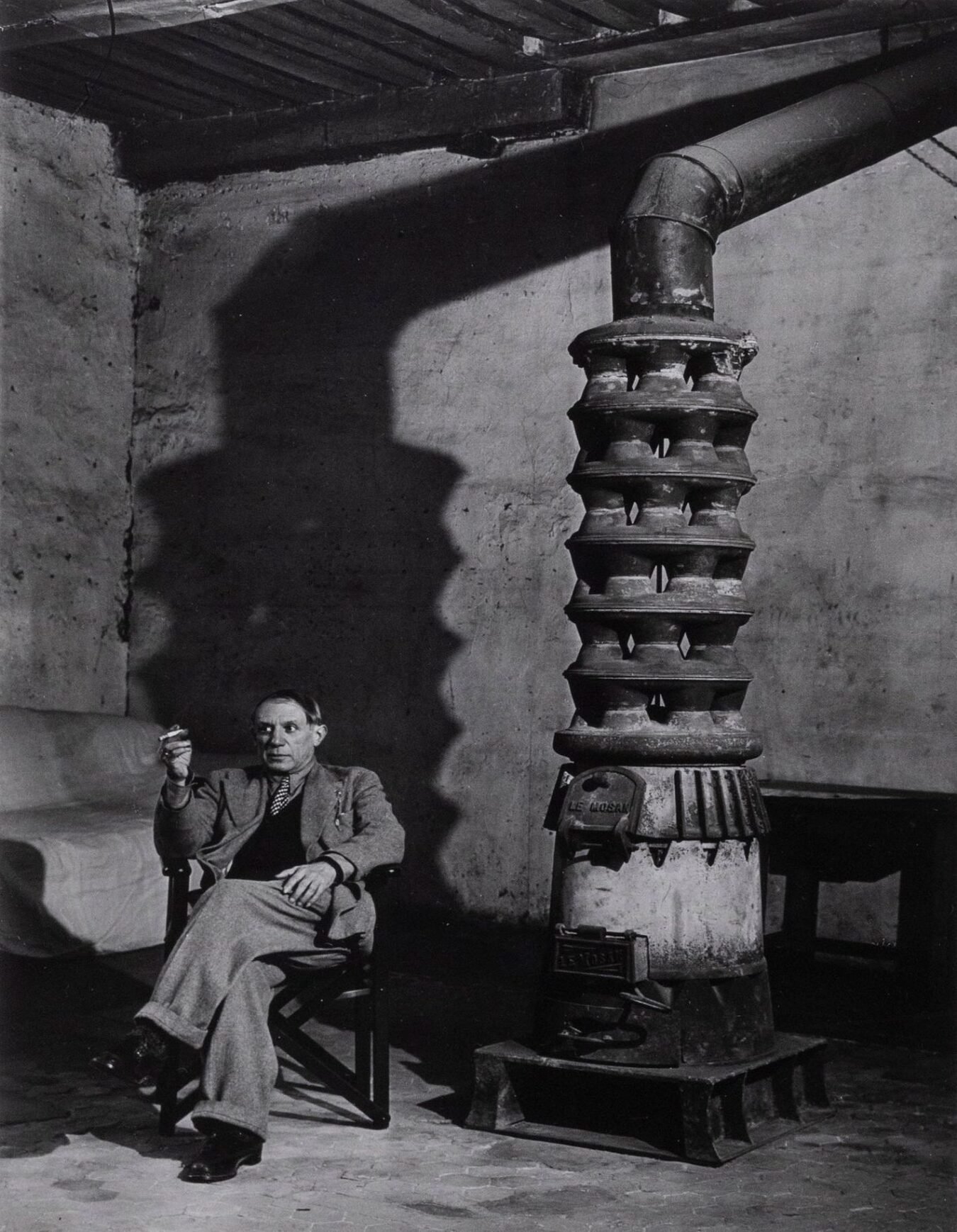 Brassai, Picasso dans son studio, 1939, Silver gelatin photograph