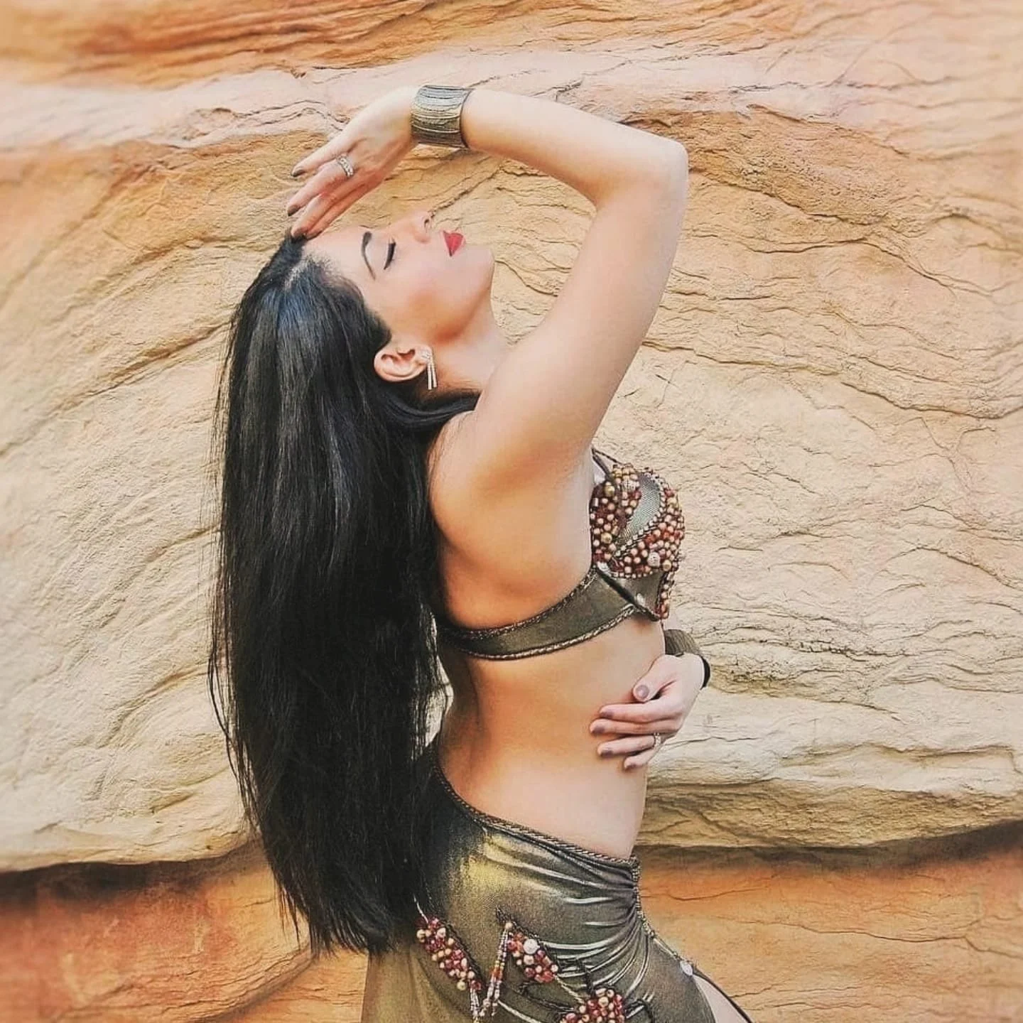 Nefertiti Night – Oriental Dance Experience