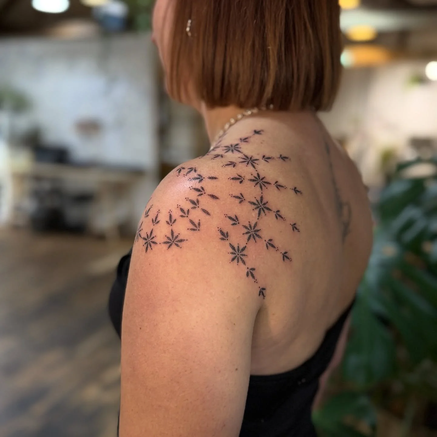 Pretty shoulder decorations for Cheryl
🌀🌀🌀🌀🌀🌀
Thanks girlie x

🔗https://www.michelletattoo.co.uk

#tattoo #shouldertattoo #uktattoo #bournemouthtattoo #newcastletattoo #delicatetattoo #ornamentaltattoo