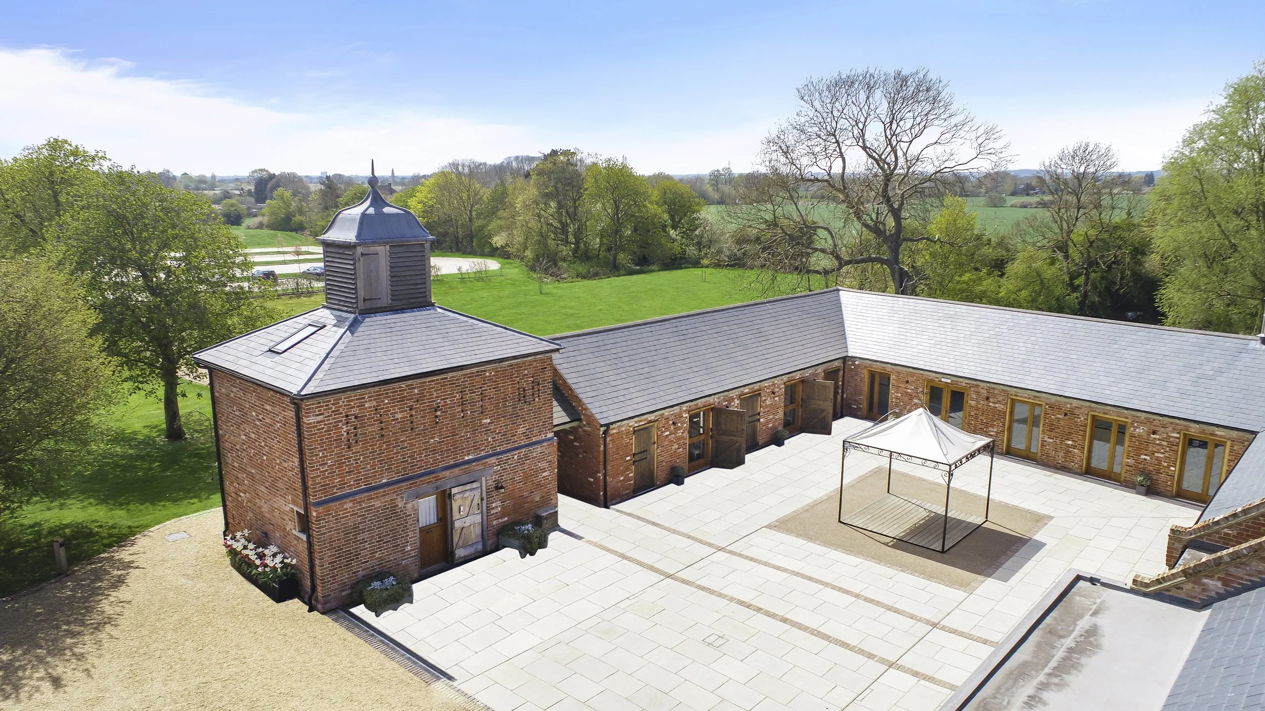 Apton Hall Photo 2.jpg