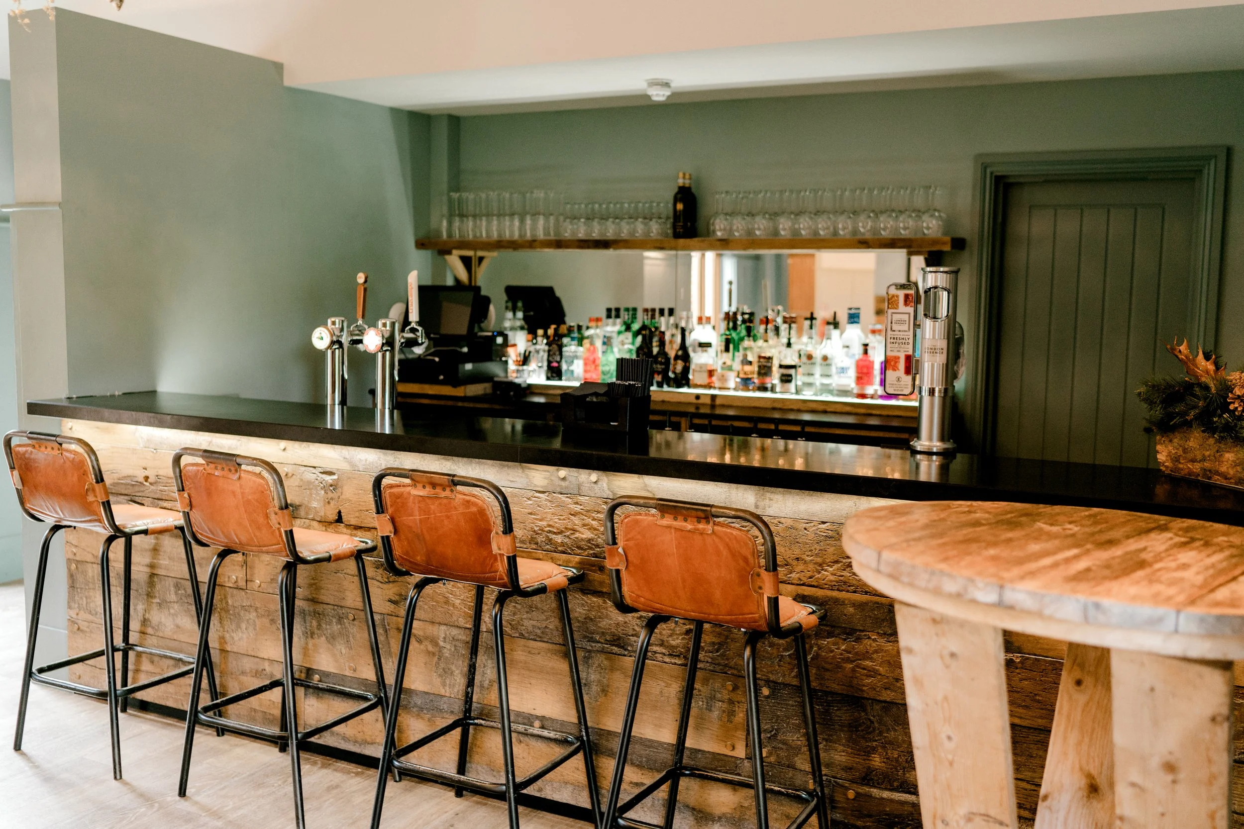 snug bar image laura jane.jpg