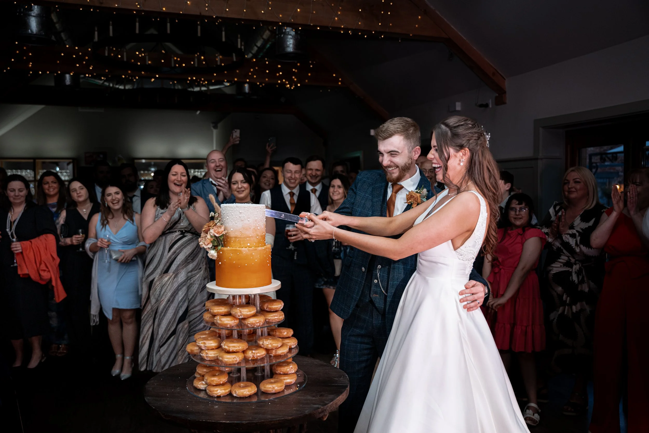 lucy & james cake - bearded photographers.JPG