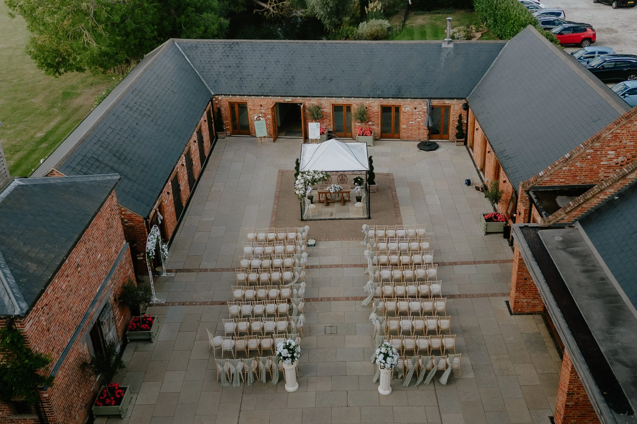 Shannon & Henry external ceremony kensington photographer4.jpg
