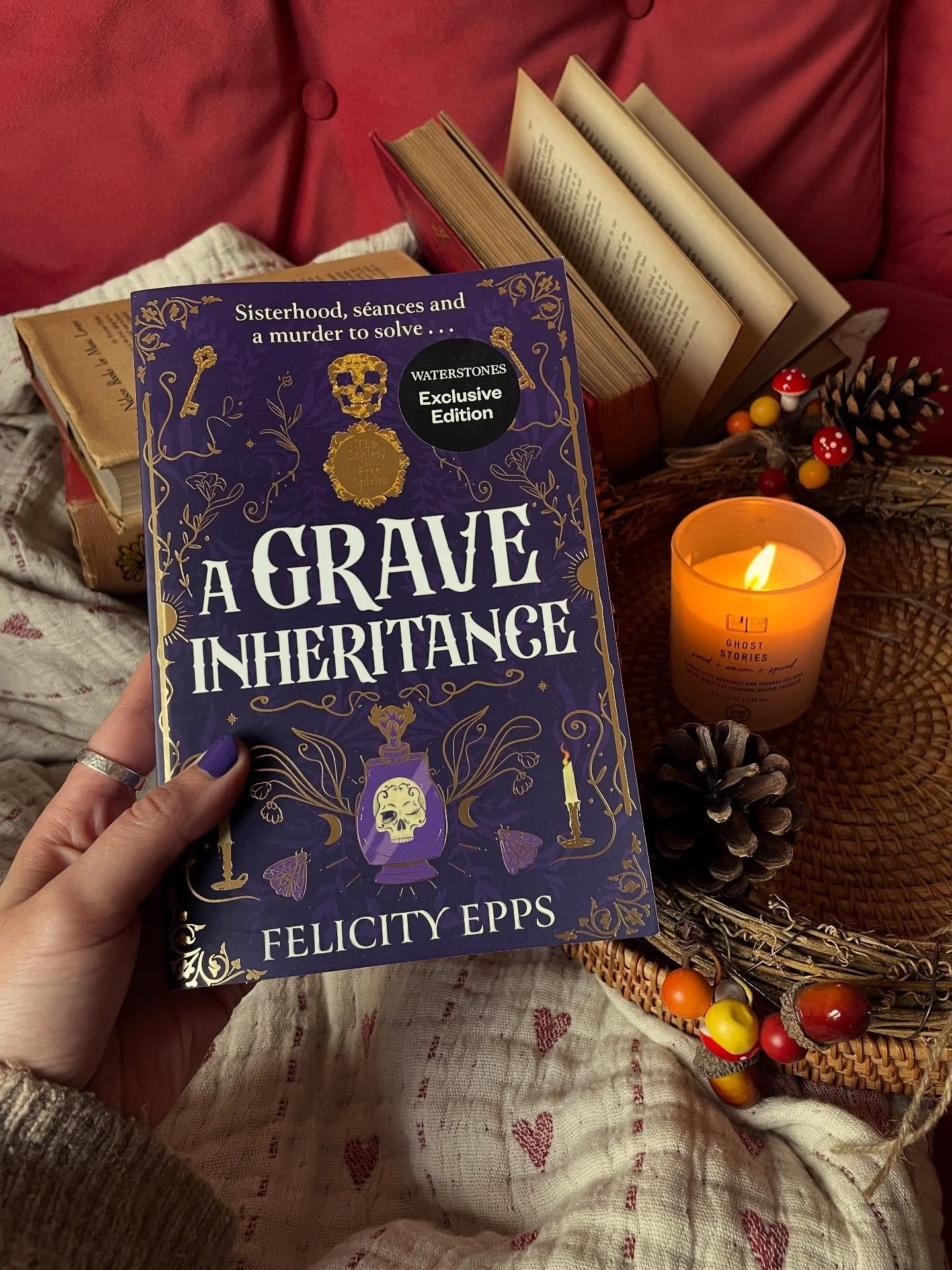 Ready for a ghost story? 👻🕯️

Mysterious deaths in the family. A young woman left to inherit a fortune. Was it ghostly intervention... or murder? The Society of Free Spirits invites you to investigate, in this YA crime series with a supernatural tw