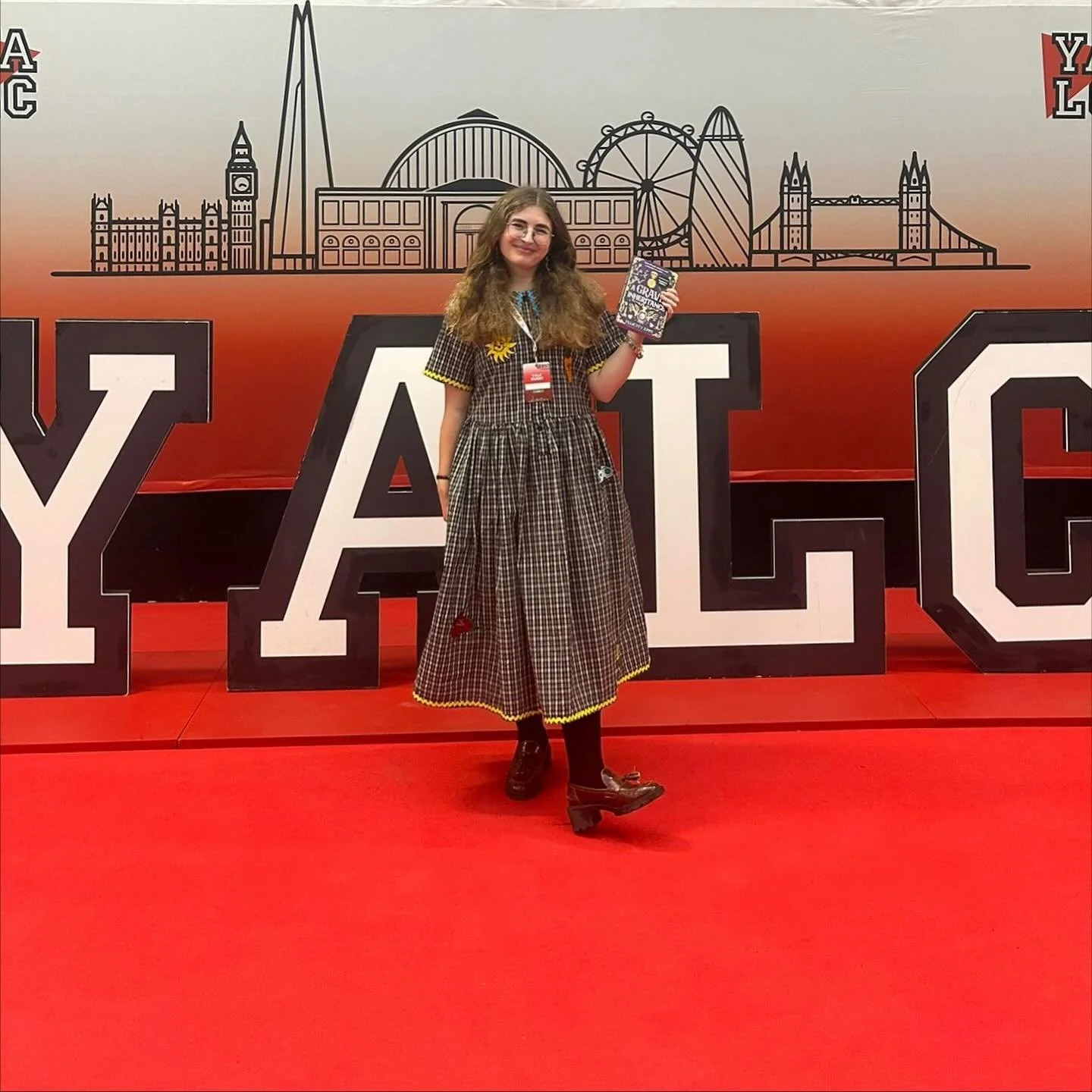 My first time at YALC and I had the most amazing day! 🎉✨

It was such a joy to take part in a gothic themed panel with @authoradalyngrace and @evwoodsauthor and led by @yaundermyskin ❤️ We discussed how to build suspenseful stories, explored our spo