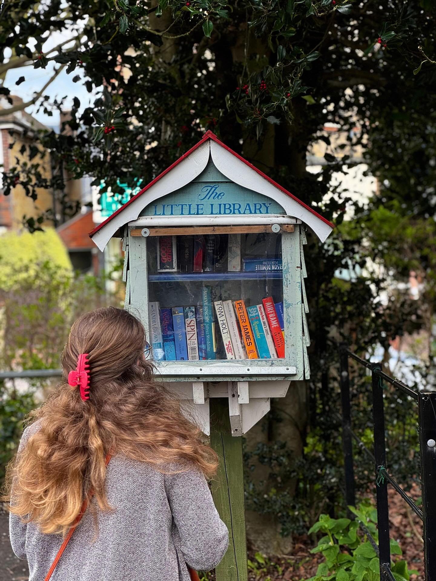 Sunday 🌸📚 with my current read! I&rsquo;ve wanted to read Practical Magic since autumn when I was in the mood for lots of witchy books - I&rsquo;ve finally found time for it now, and it&rsquo;s lovely so far. I have to keep pausing to underline thi