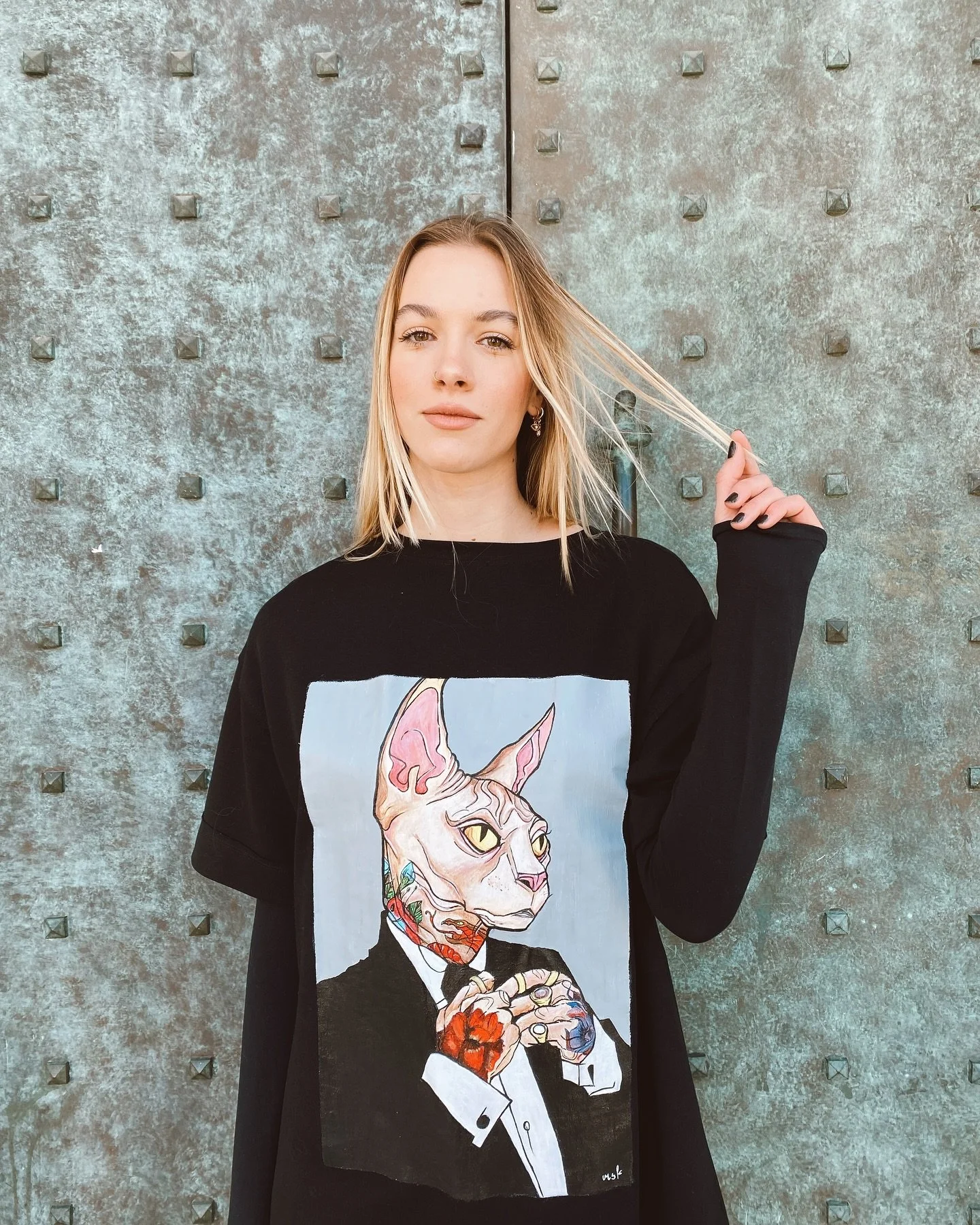 Still one of my favorites 🤍

Osim na jaknice, va&scaron; dizajn možemo oslikati i na majice, ko&scaron;ulje, torbe ili zapravo bilo &scaron;to od tekstila.👩🏼&zwj;🎨

Čekamm vas!🥰📩

#textileart #painting