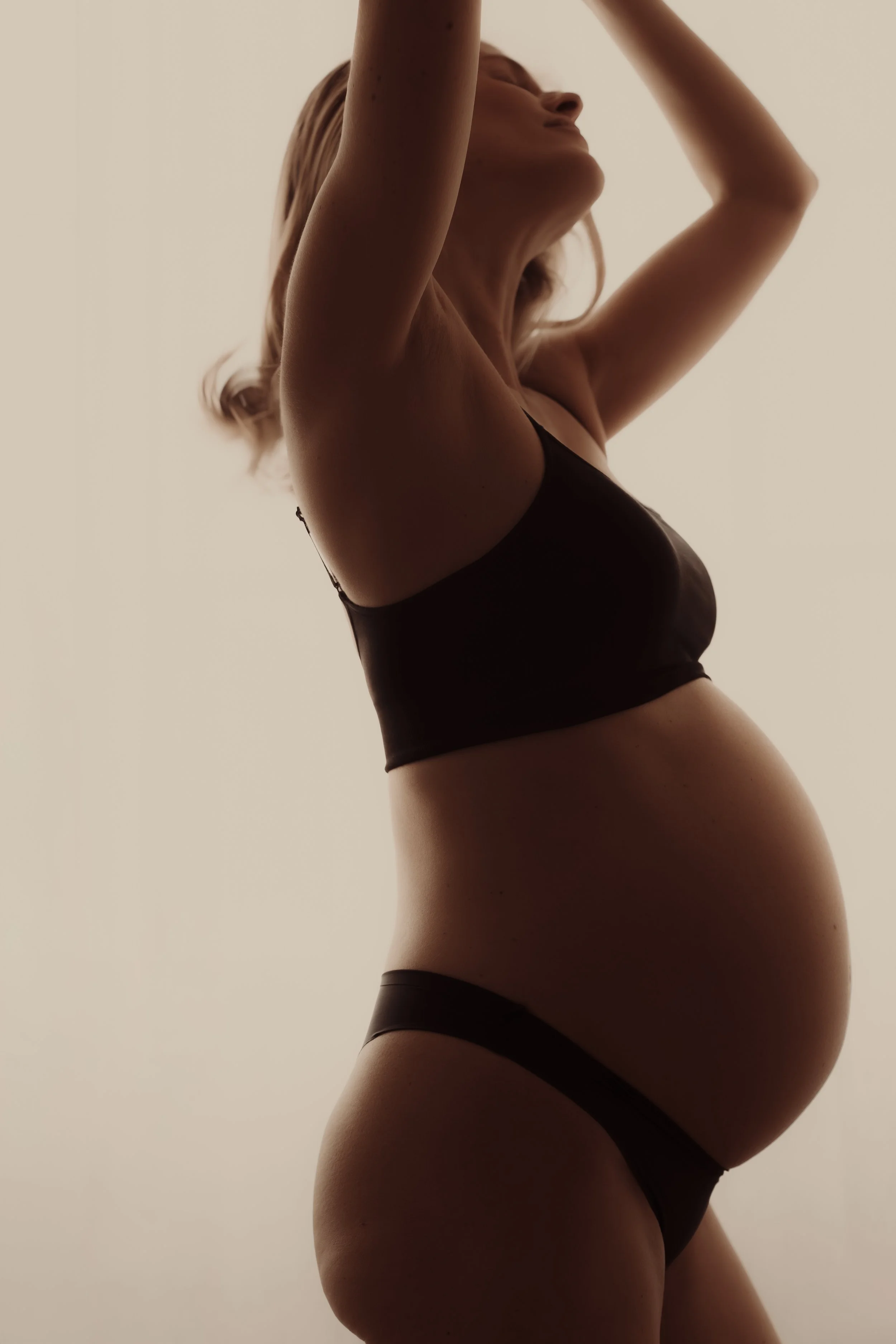 Tanja-Babybauch-56.jpg