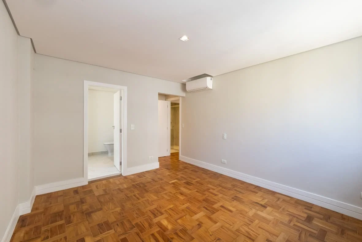 WhatsApp Image 2025-10-30 at 22.59.21 (2).jpeg