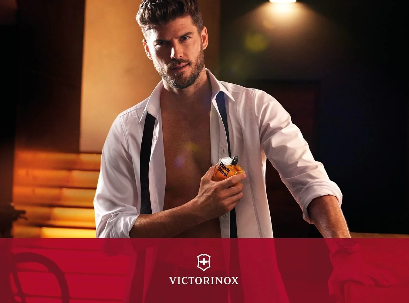Victorinox_Parfum_Black-Steel_Nilguen-Konya-Makeup-Artist.jpg