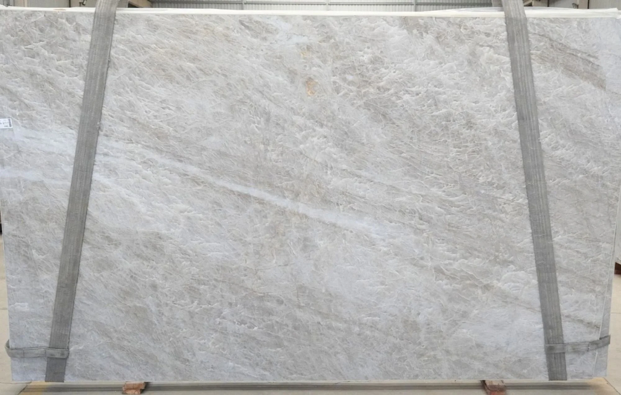 Taj Mahal Perla 3cm Polished Quartzite
