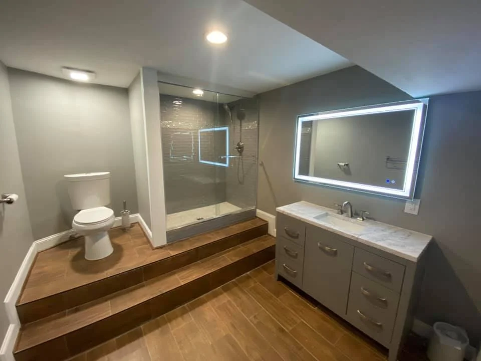 Smith & Associates: Bathroom
