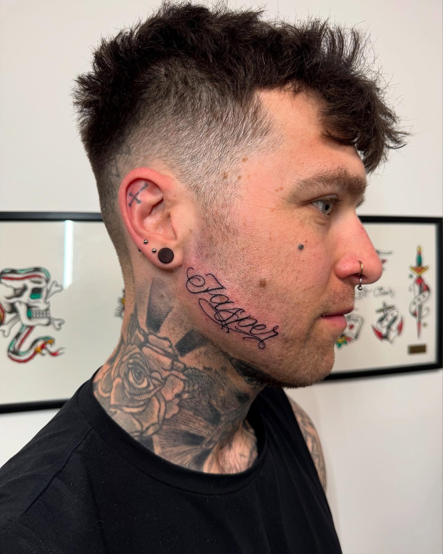 Some script and numerals added to Steve&rsquo;s face! 

Thanks for the trust as always my man! 

For bookings and enquiries email me on louie@almostangels.co.uk 

Made at @aatattoofamily 
📍 10 Fore Hill, Ely, Cambs, CB7 4AF

Supported by @checkmatet