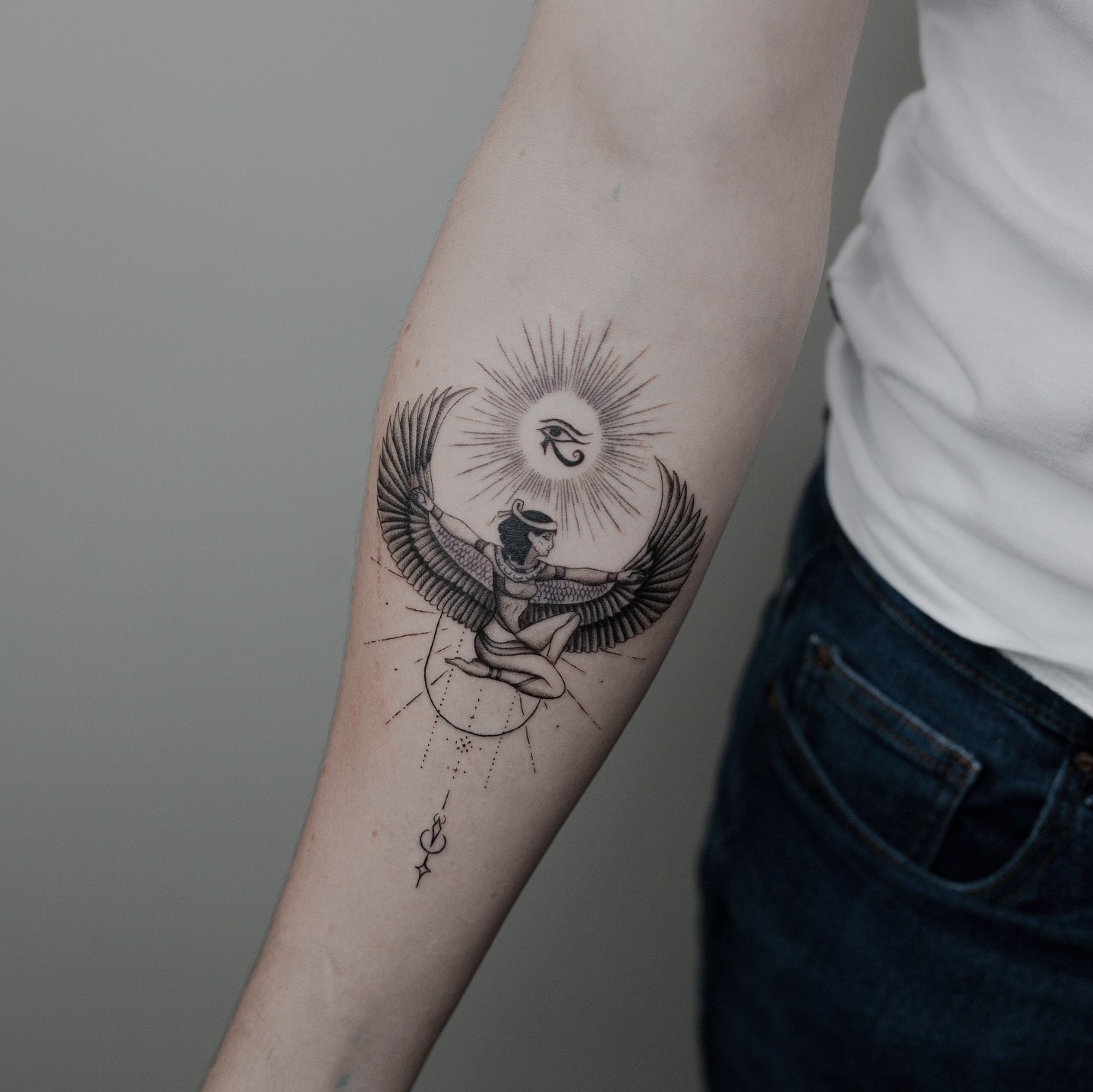 Thanks Mackenzie! More to come on this one. 
For all enquiries please DM me or email me ~ alfie@almostangels.co.uk

Made at @aatattoofamily