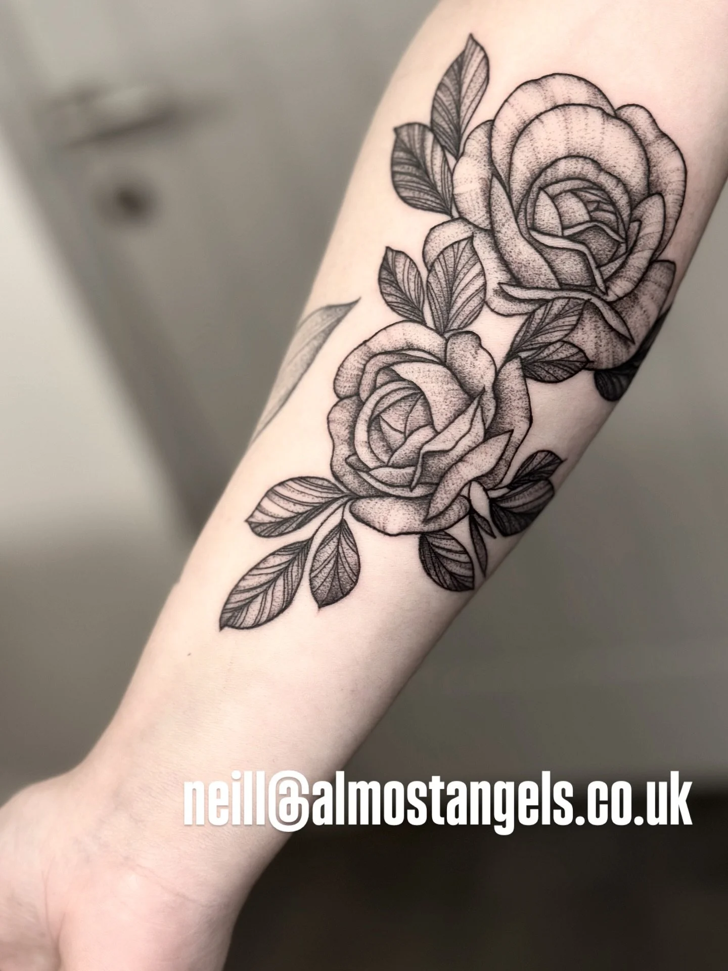 Today’s iNK. For yours email me directly on neill@almostangels.co.uk
#blackwork #dotwork #tattoos #cambstattooartist #flowertattoos #ely