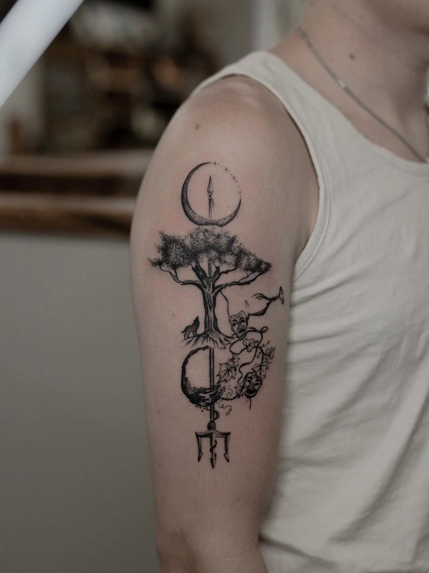 Custom piece for James 🌳
For all enquiries please DM me or email me ~ alfie@almostangels.co.uk
Made at @aatattoofamily