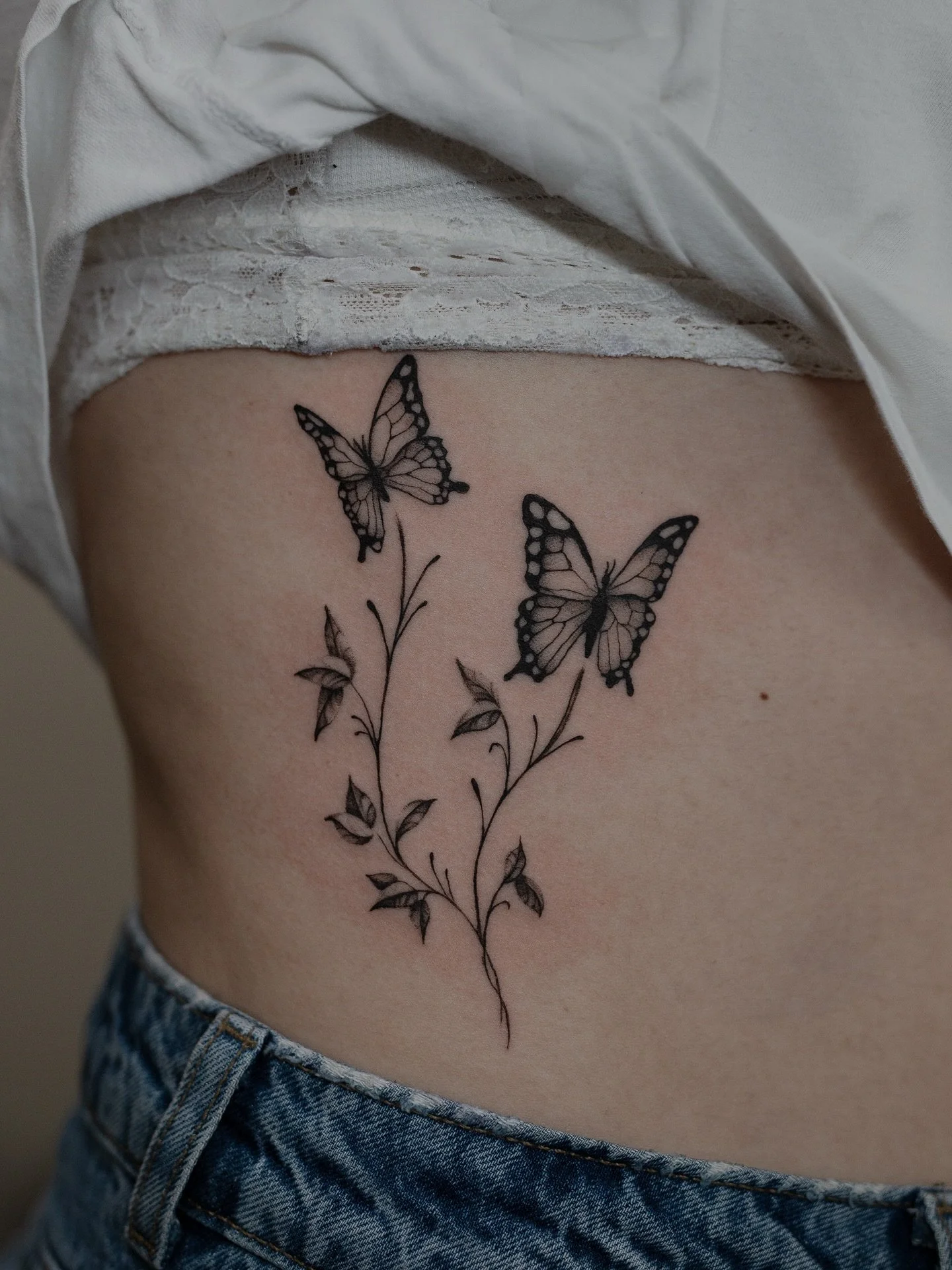 A few nature themes from last week. Booking for end of July still 🌹
For all enquiries please DM me or email me ~ alfie@almostangels.co.uk
Made at @aatattoofamily