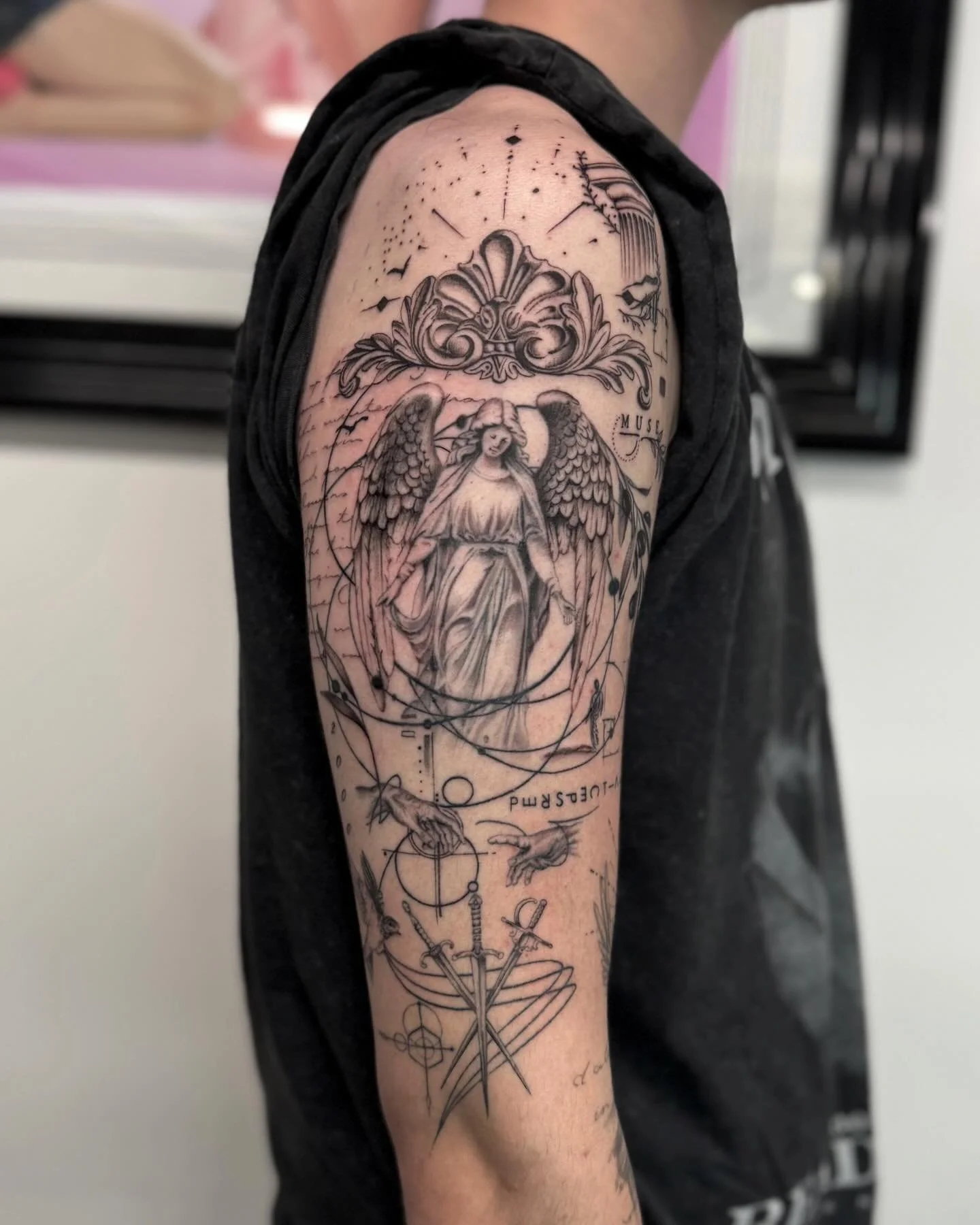 The stills from the previous video of this really fun piece for Kaiden! 🤩
Loved doing this so much and seeing it come together, thanks Kaiden for trusting me with this design.
 
To book yours email: tiegan@almostangels.co.uk 
#betheinkspiration #aa