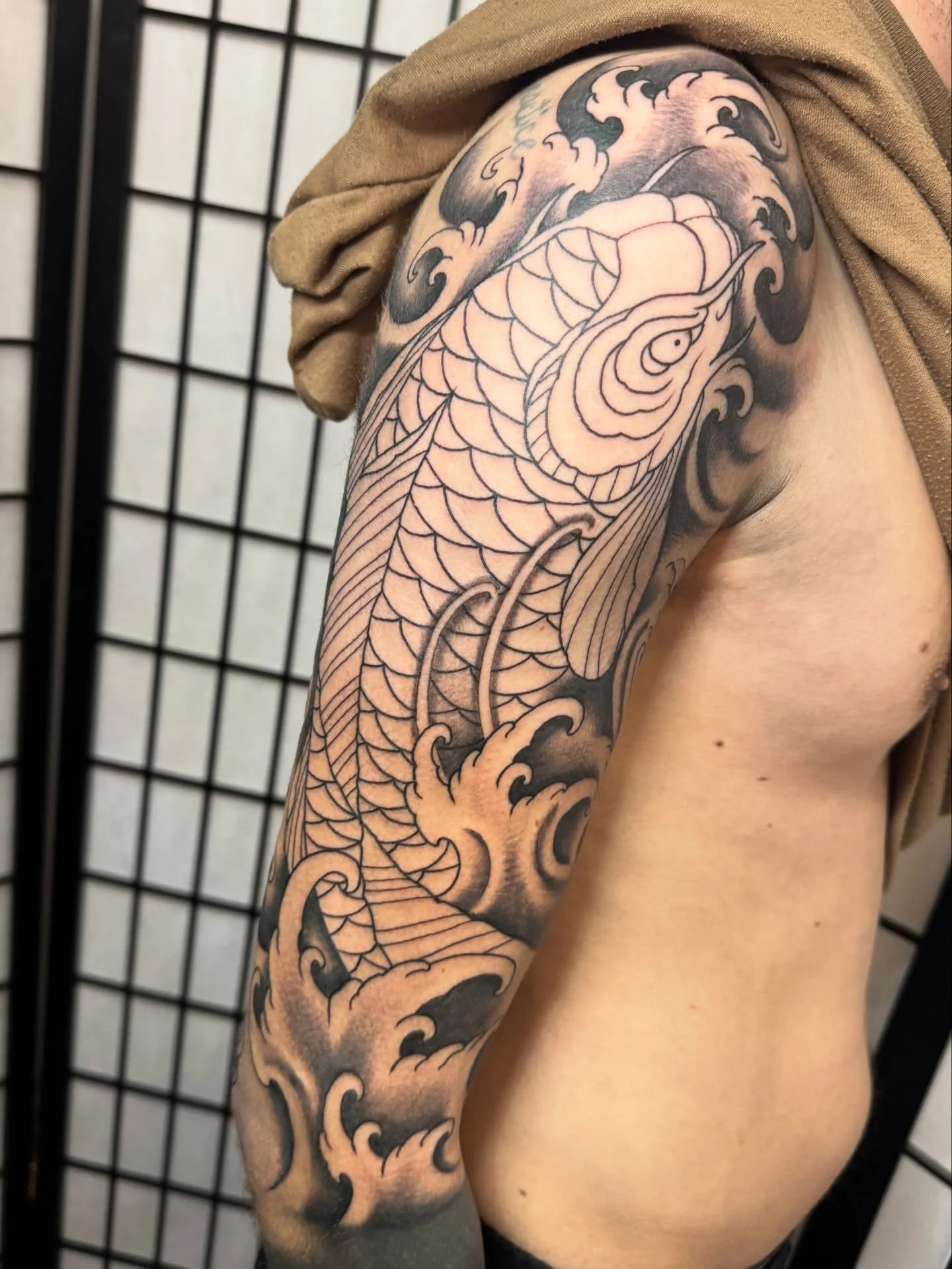 🐟 Koi half sleeve started today 🐟 Thanks a lot Harry mate! Thanks for looking, Ben x #tattoo #japanese #japanesetattoo #koi #essextattoo
