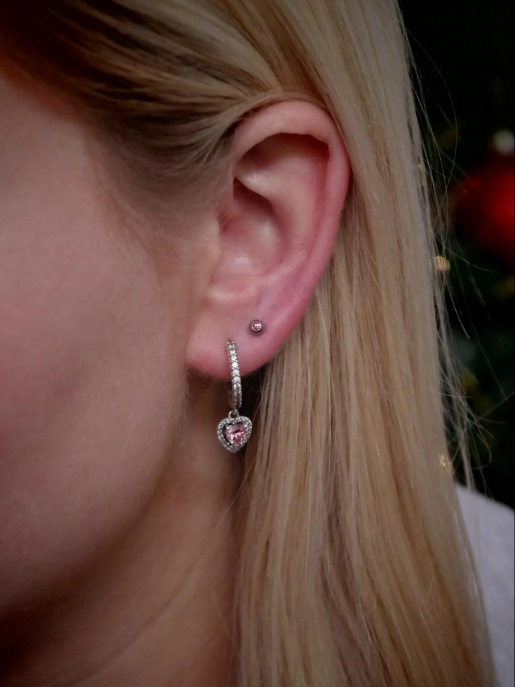 Second lobe piercing for a perfectly balanced stack- pierced by Dave🩷

⭐️Double lobe piercing
🪡Needle only!
📍Ely, Cambridgeshire: @aatattoofamily 
⏱️30 minute appointment 
📆Availability: Tuesdays to Saturdays
⏰10am-5pm weekdays &amp; 10am-4pm Sat