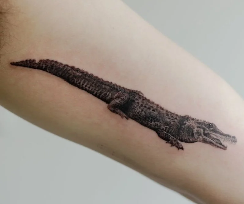 Nice little #saltwatercrocodile done the other day.  #tattooartist #tattooart #tattoo #blackandgreytattoos #almostangelstattoofamily #ely #cambridgeshire