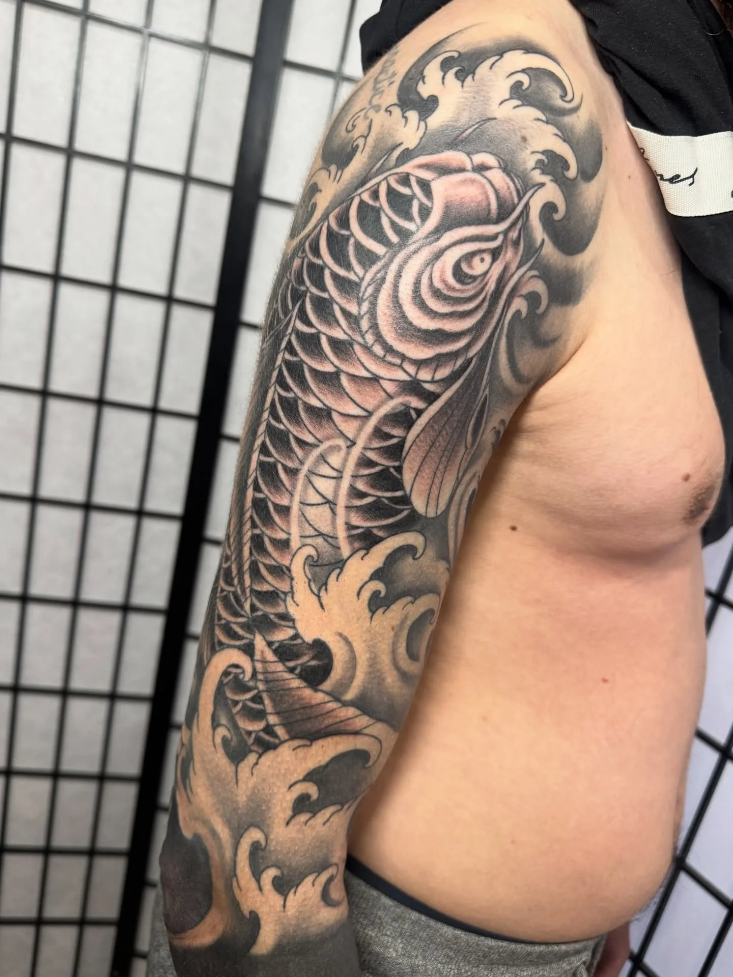 🐟 Koi half sleeve all finished up 🐟 Thanks a lot Harry mate! Thanks for looking, Ben x #tattoo #japanese #japanesetattoo #koi #essextattoo