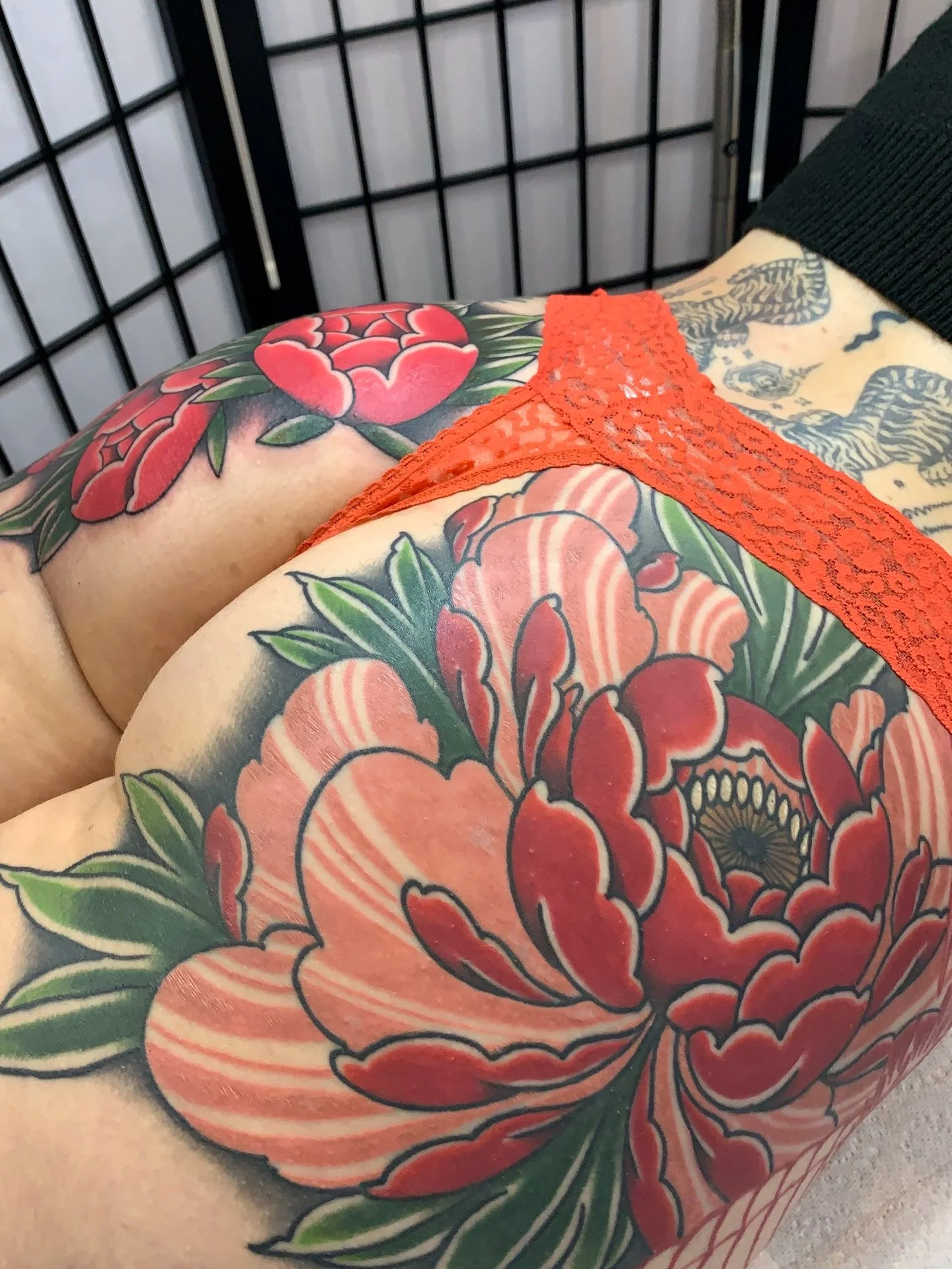 🌺 Peonies 🌺 Thanks for looking, Ben x #tattoo #japanesetattoo #peony #peonytattoo #essextattoo