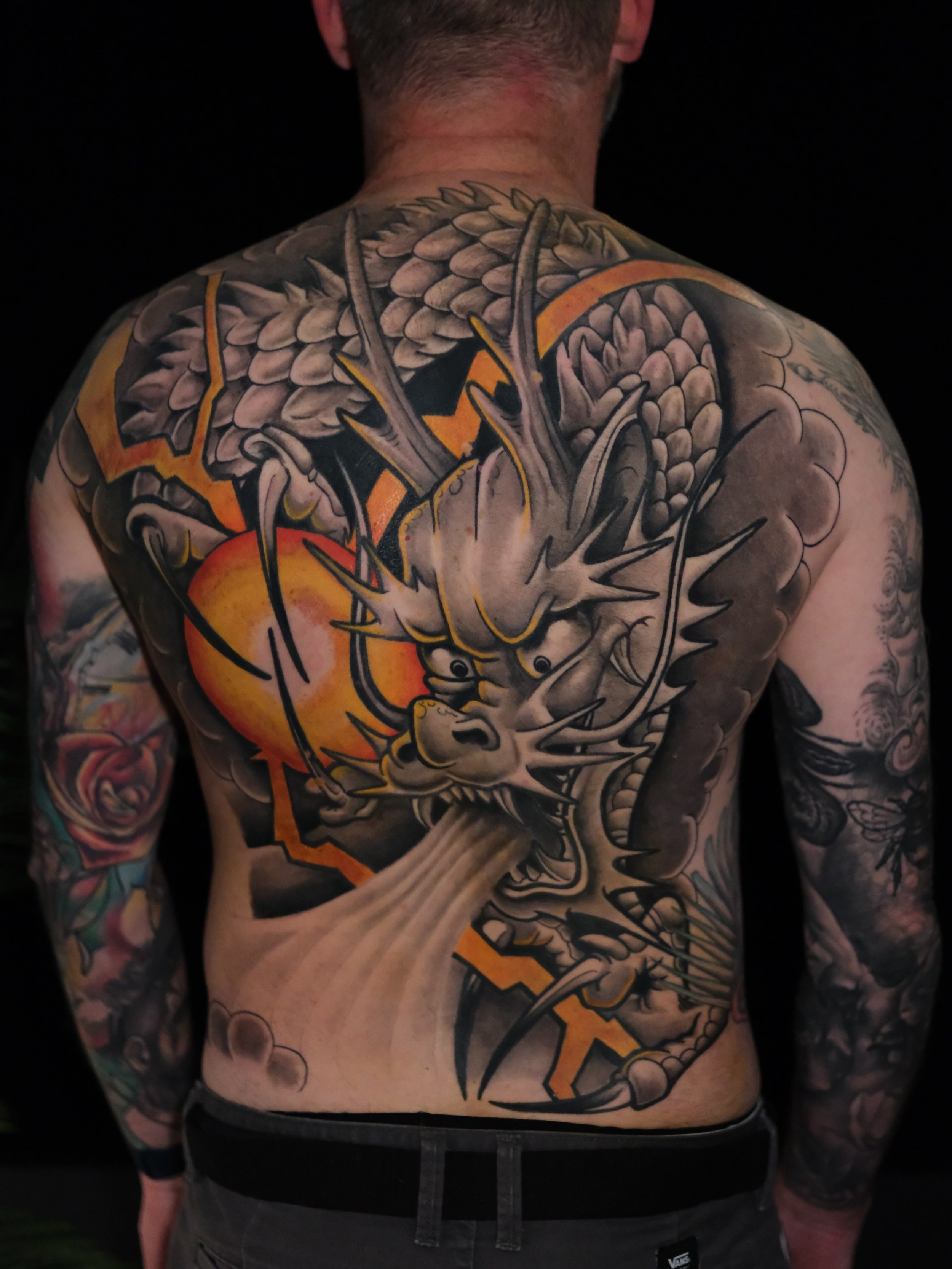 Deans dragon backpeice completed 🐉 @rigs_76 

@aatattoofamily 

#tattoos #illustrativetattoos #illustraive