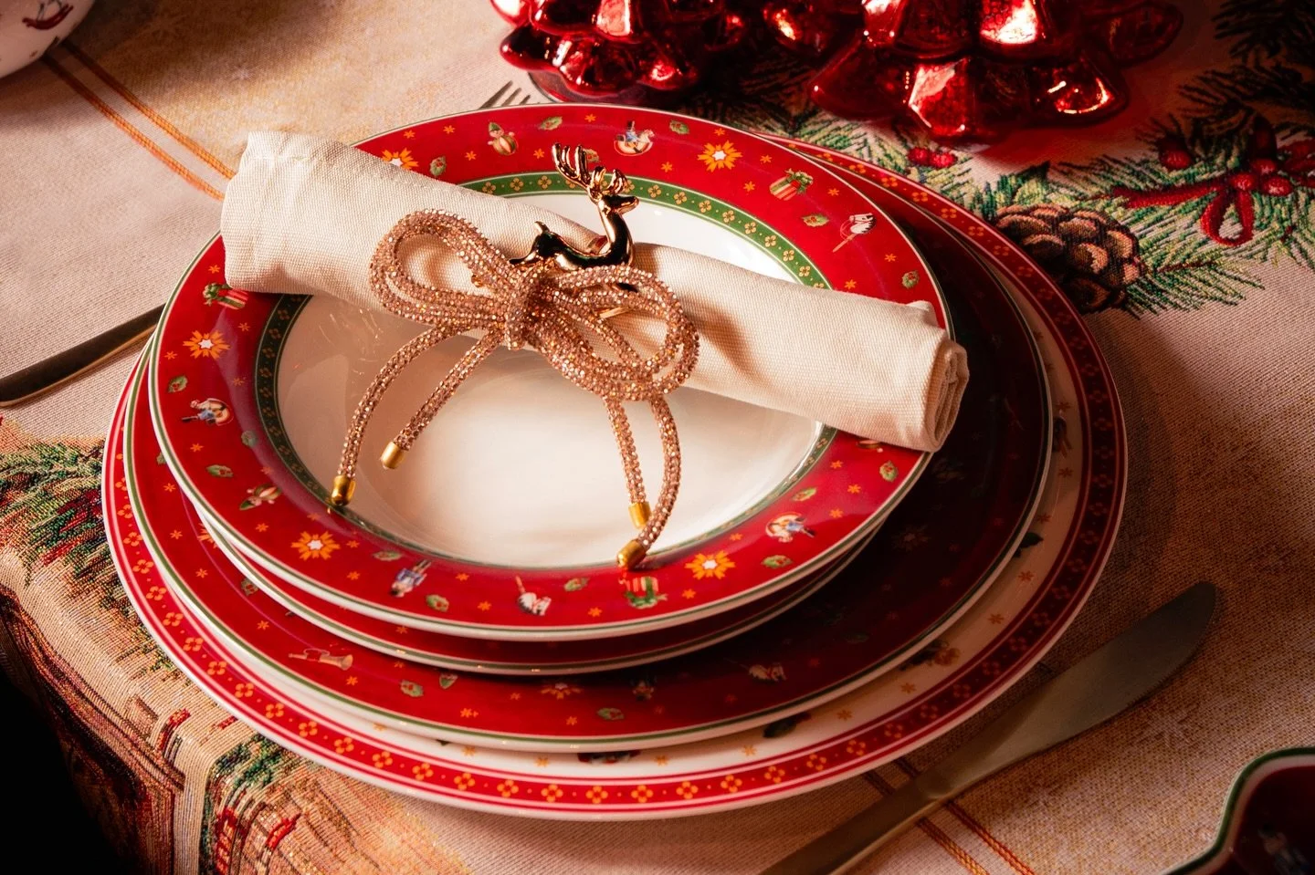 𝘋𝘳𝘦𝘢𝘮𝘪𝘯𝘨 𝘰𝘧 𝘊𝘩𝘳𝘪𝘴𝘵𝘮𝘢𝘴
&bull;
&bull;
&bull;
#lineaverdebergamo #lineaverde #bergamo #christmas #natale #natale #christmasdecor #decorazioninatalizie #christmastree #alberodinatale #negozionatale #christmasstore #colour #colourchrist