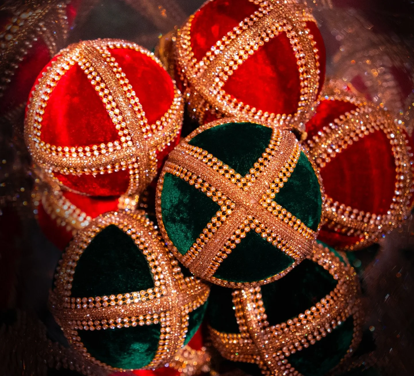 𝘋𝘳𝘦𝘢𝘮𝘪𝘯𝘨 𝘰𝘧 𝘊𝘩𝘳𝘪𝘴𝘵𝘮𝘢𝘴
&bull;
&bull;
&bull;
#lineaverdebergamo #lineaverde #bergamo #christmas #natale #natale #christmasdecor #decorazioninatalizie #christmastree #alberodinatale #negozionatale #christmasstore #colour #colourchrist