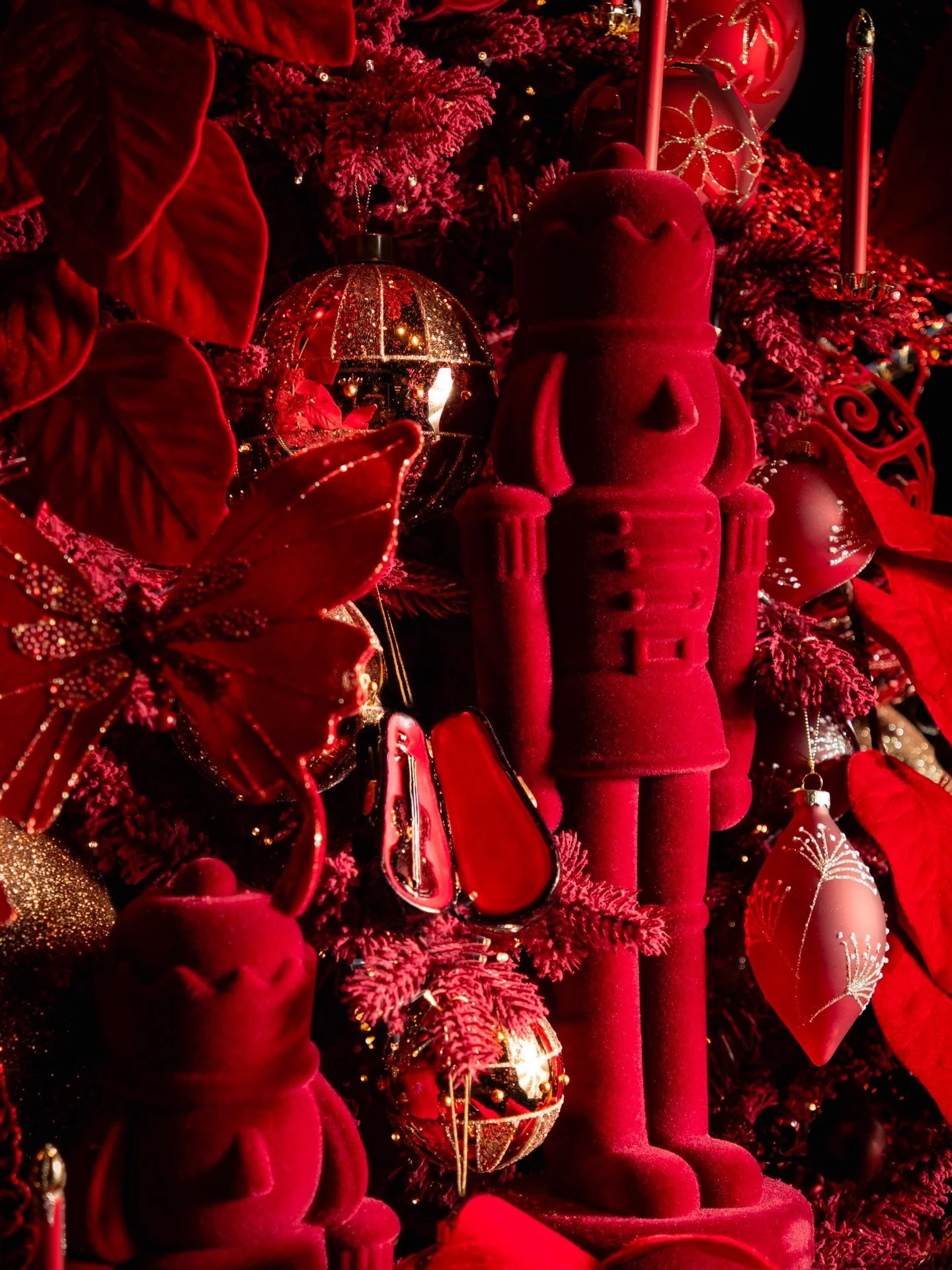 𝘋𝘳𝘦𝘢𝘮𝘪𝘯𝘨 𝘰𝘧 𝘊𝘩𝘳𝘪𝘴𝘵𝘮𝘢𝘴
&bull;
&bull;
&bull;
#lineaverdebergamo #lineaverde #bergamo #christmas #natale #natale #christmasdecor #decorazioninatalizie #christmastree #alberodinatale #negozionatale #christmasstore #colour #colourchrist