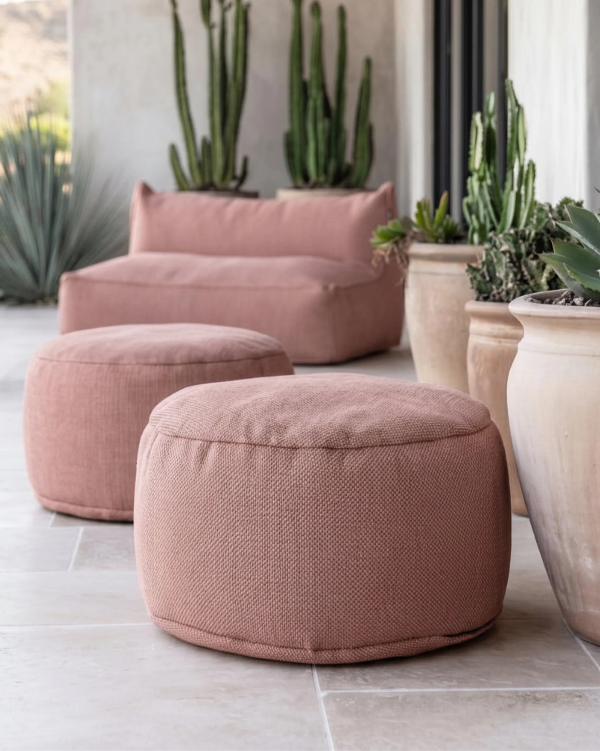 DESIGN for OUTDOOR LIVING
@roolfliving_original Collection 
&bull;
&bull;
#lineaverdebergamo #outdoorfurniture #roolfliving