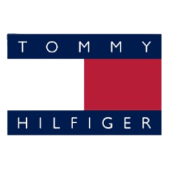 Logo di Tommy Hilfiger con testo blu su sfondo rosso e bianco.
