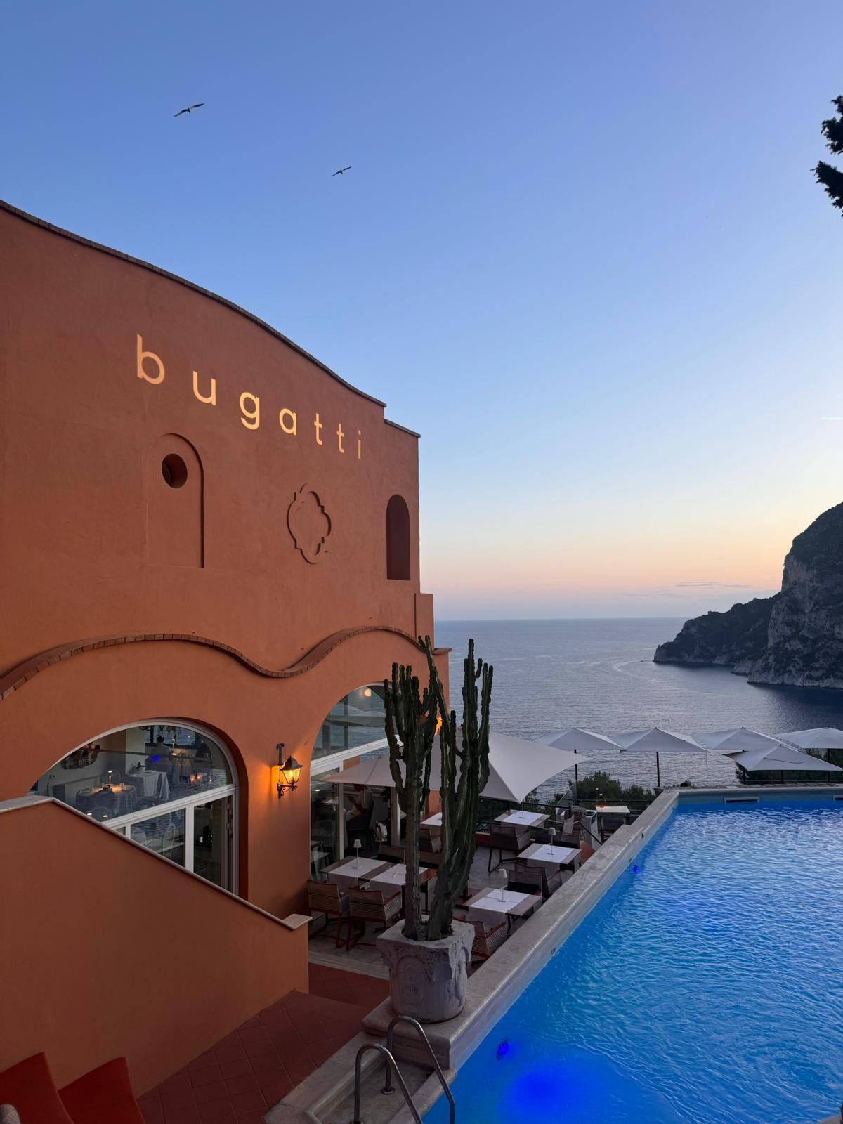 Bugatti - Shooting Capri