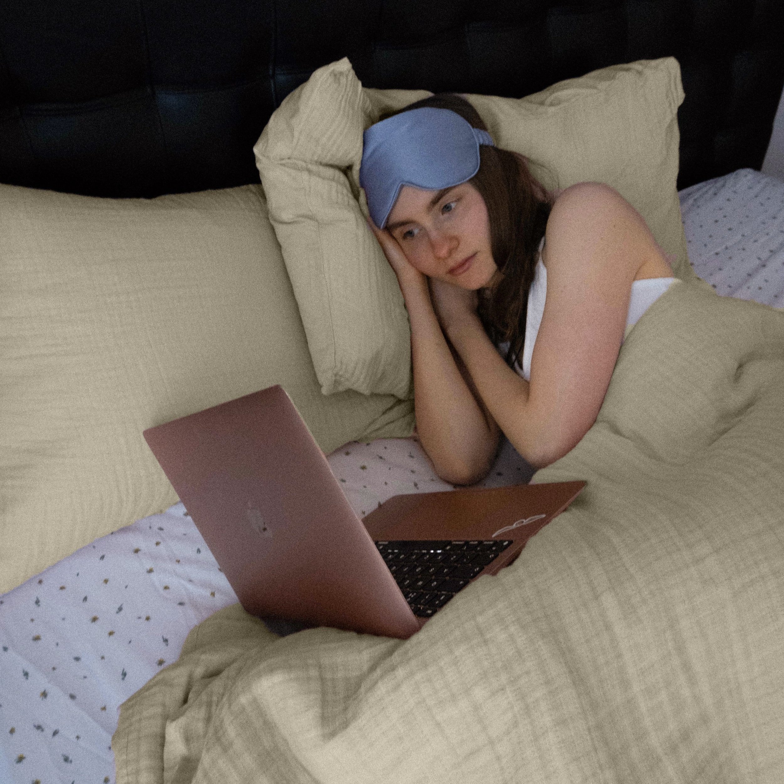 Morning vs. Night: The Battle of Sleep Schedules (and How to Find Your Perfect Routine)