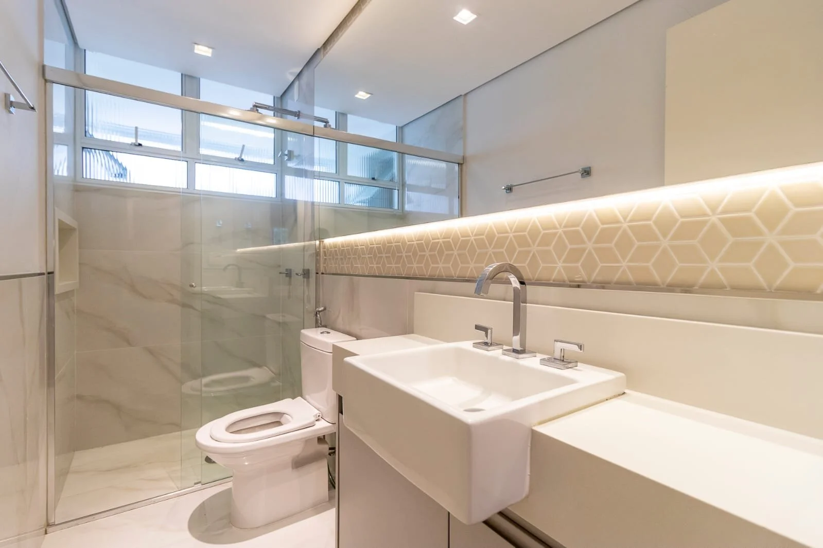 WhatsApp Image 2025-10-30 at 16.53.37 (3).jpeg