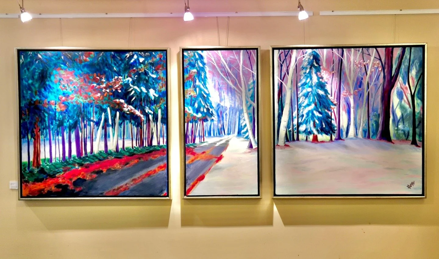 Thank you to Temple Israel in Portsmouth NH for putting this triptych on display 🤍✨

The Road Less Taken spans eight feet eight inches wide and three feet five inches high and it brings a beautiful sense of seasonal transition into the space.

I am 