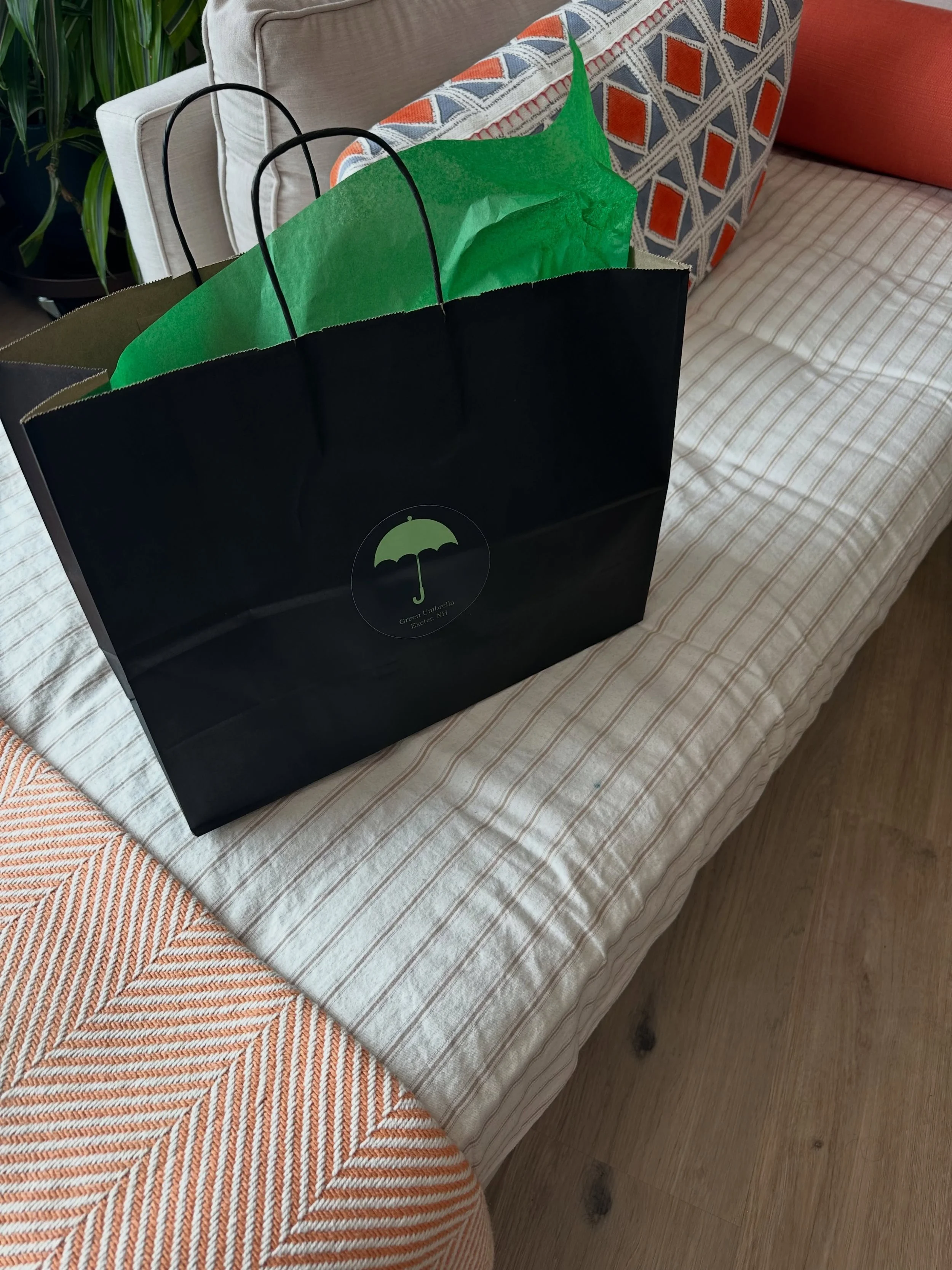 I want to Welcome a new business in Exeter! The Green Umbrella is at 39 High St (jct Portsmouth Ave). The owner Pam is delightful, &amp; I walked away with a lovely long kimono style jacket and summery necklace.