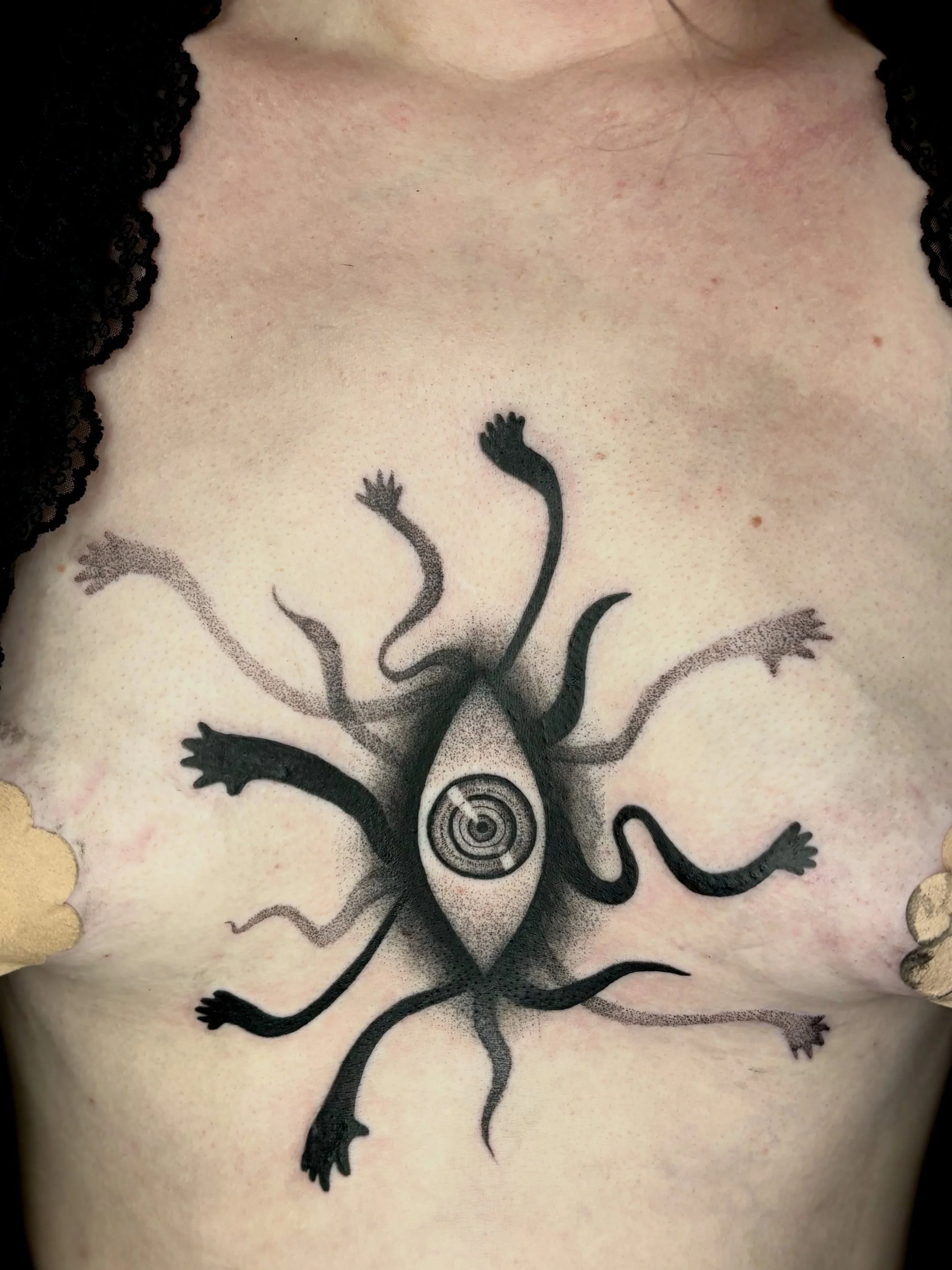 👁️ The Eye Of God 👁️ 
From Full Metal Alchemist Brotherhood for my amazing client who asked for the sickest tattoos 
Thank you always for the trust 🫰🏼 

#fmab #fmabtattoo #fullmetalalchemist #fullmetalalchemistbrotherhood #sternumtattoo
