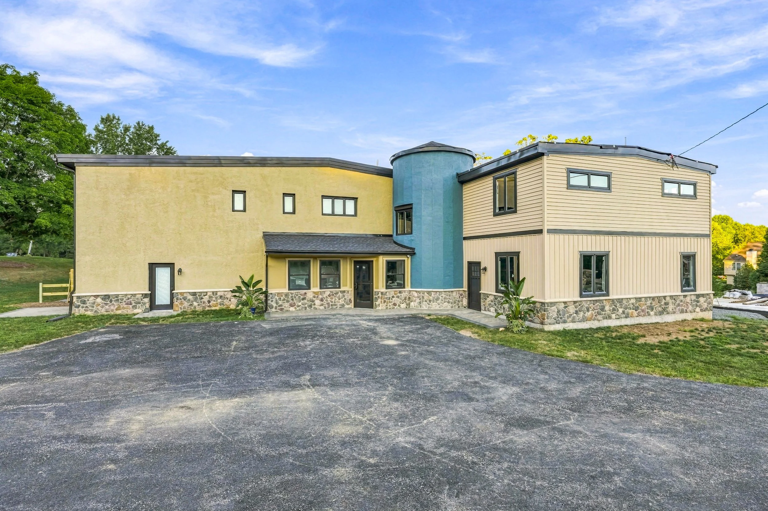 Exterior - Full-02.jpg