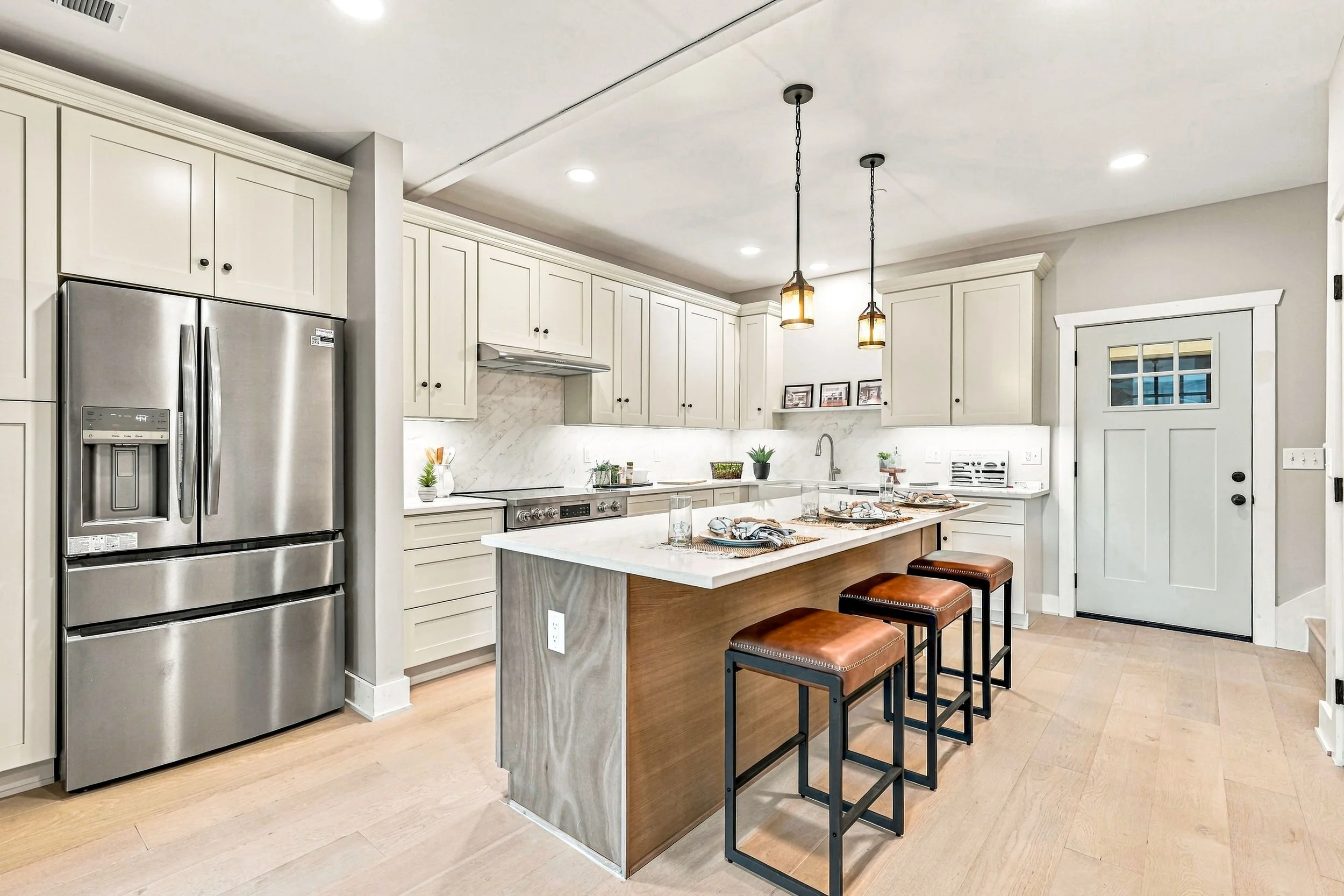 Kitchen Interior.jpg