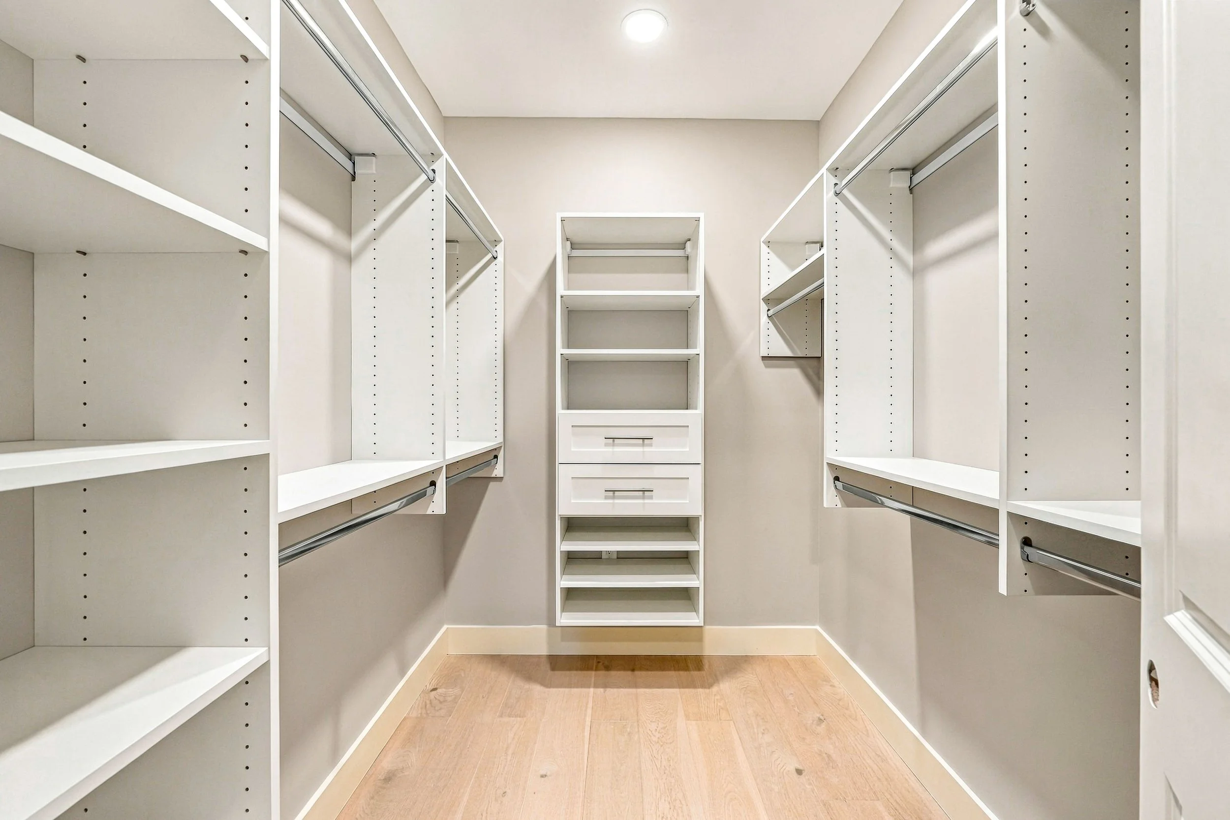 Closet.jpg