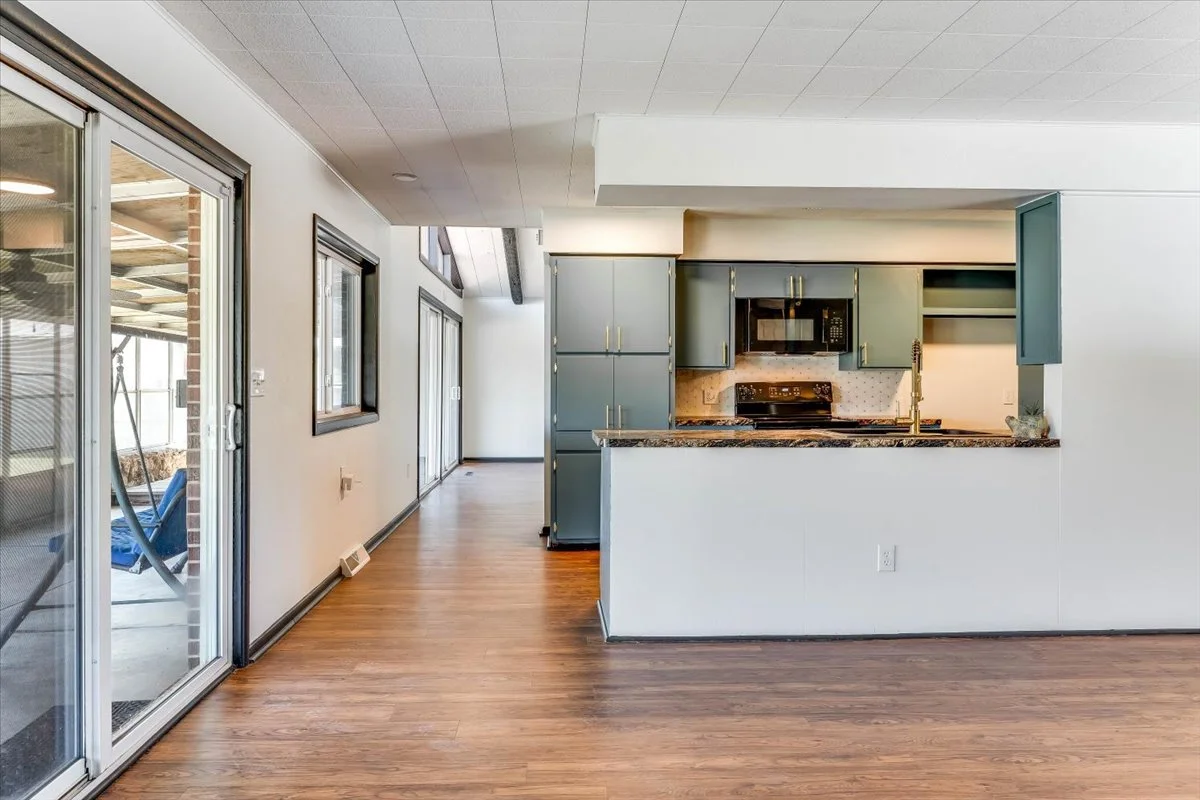 16-1610 W 34th St N-16.jpg