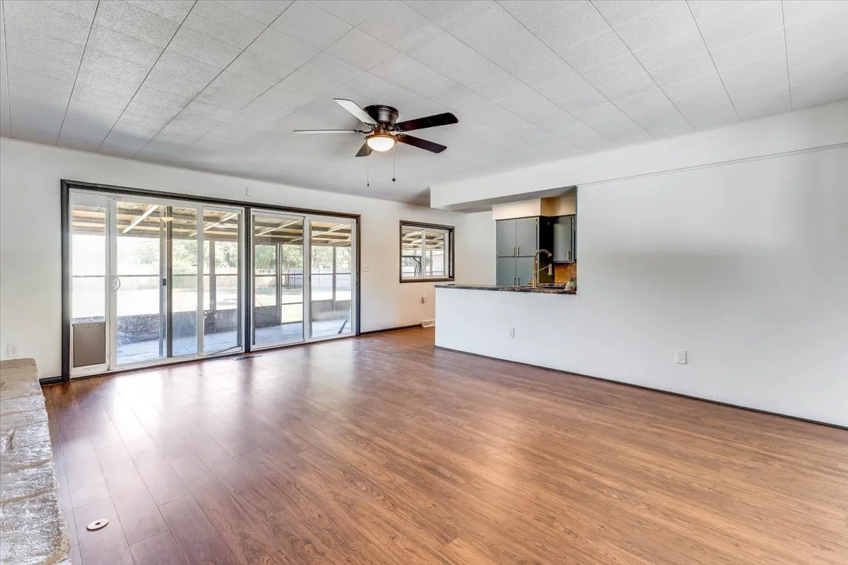 17-1610 W 34th St N-17.jpg