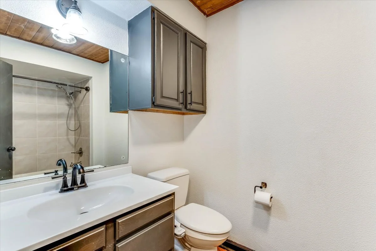 24-1610 W 34th St N-24.jpg