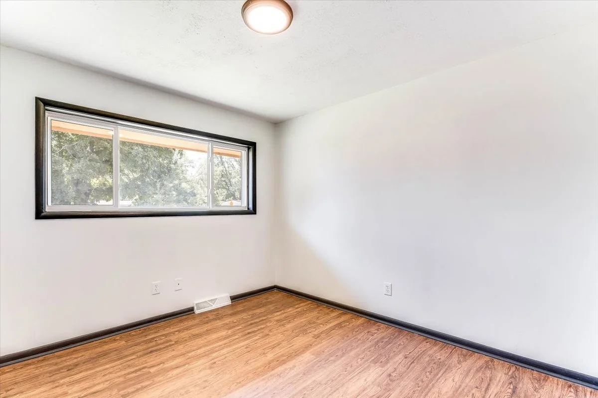 27-1610 W 34th St N-27.jpg