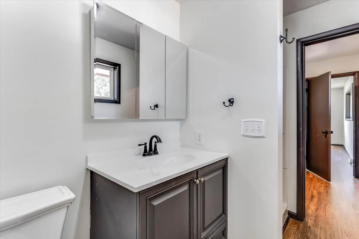 32-1610 W 34th St N-32.jpg
