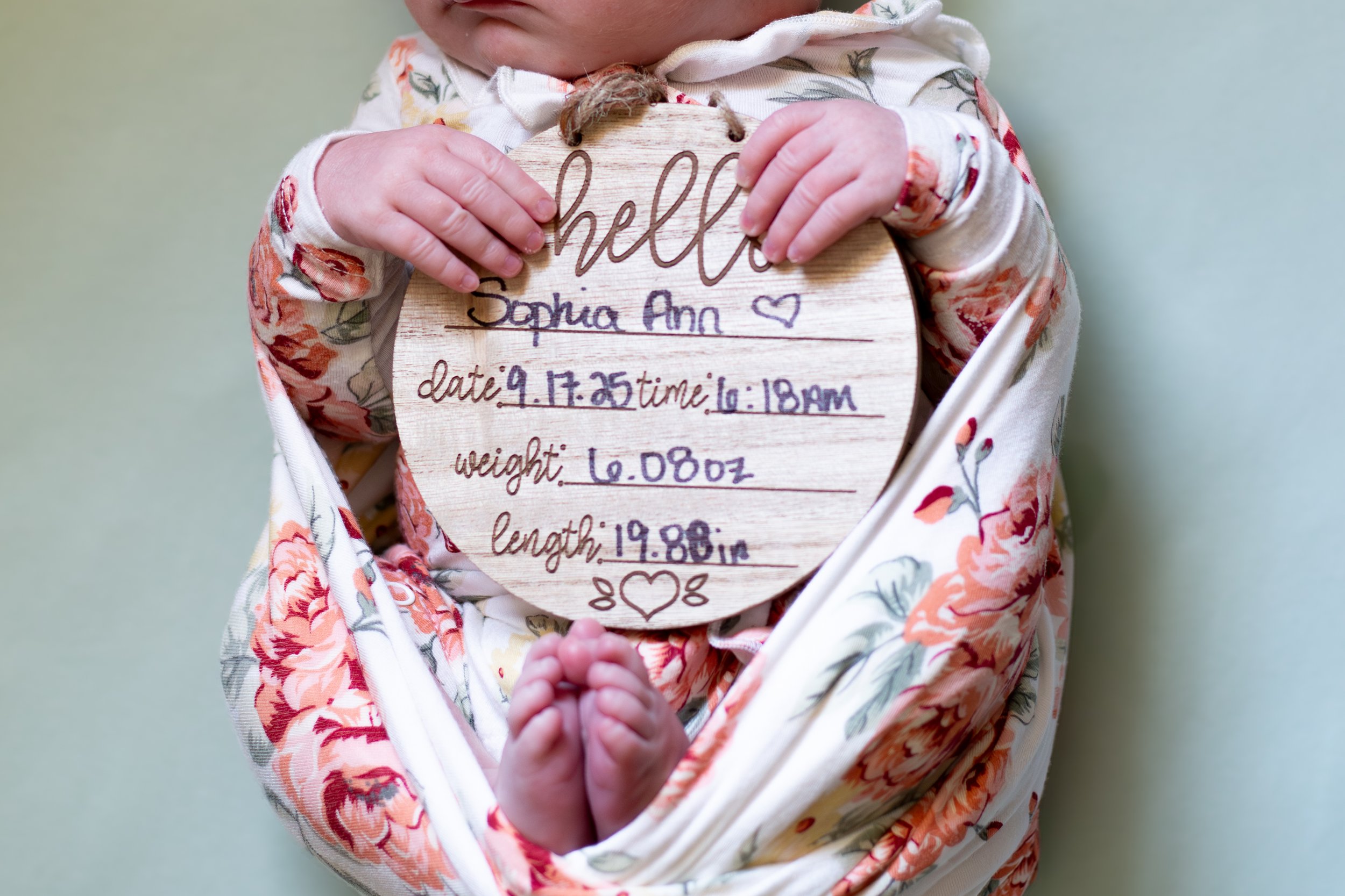 Sophia Newborn Photos-19.jpg