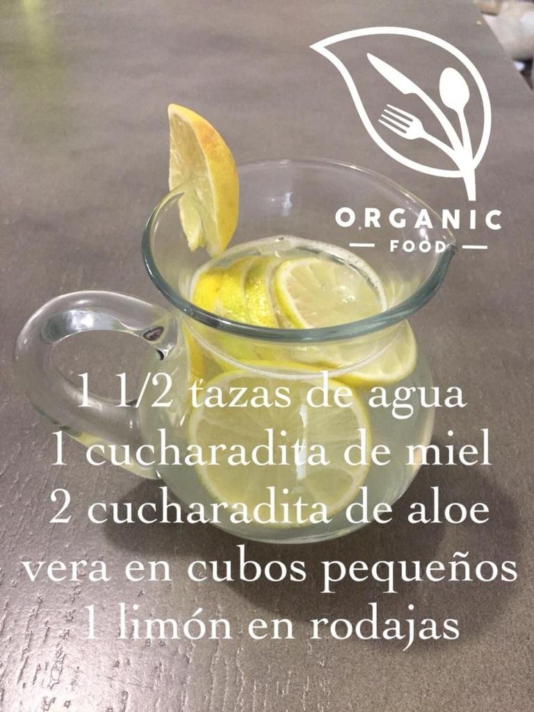 SÁBILA con limón.jpg