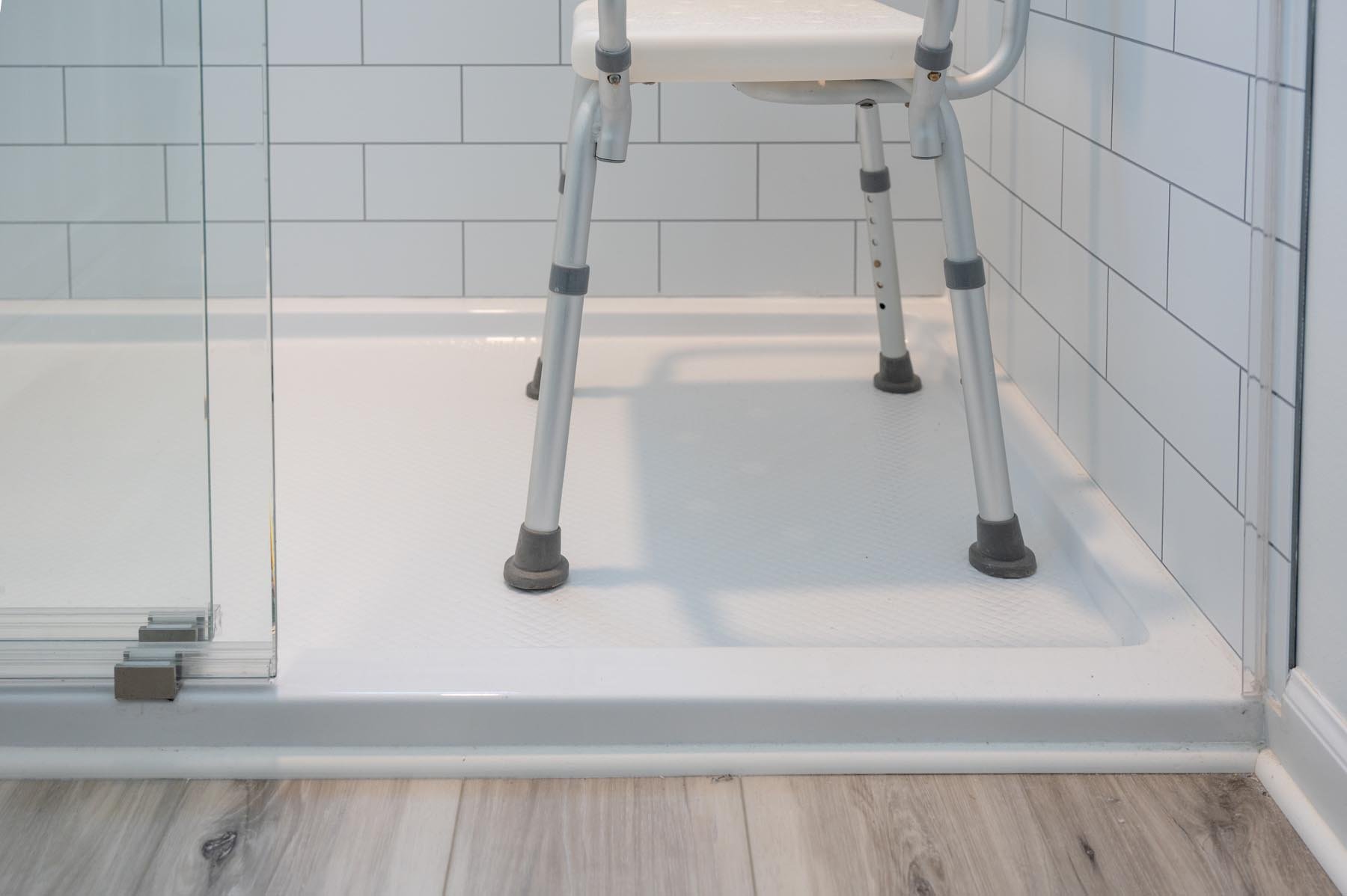 bathroom-mp-ada-01.jpg